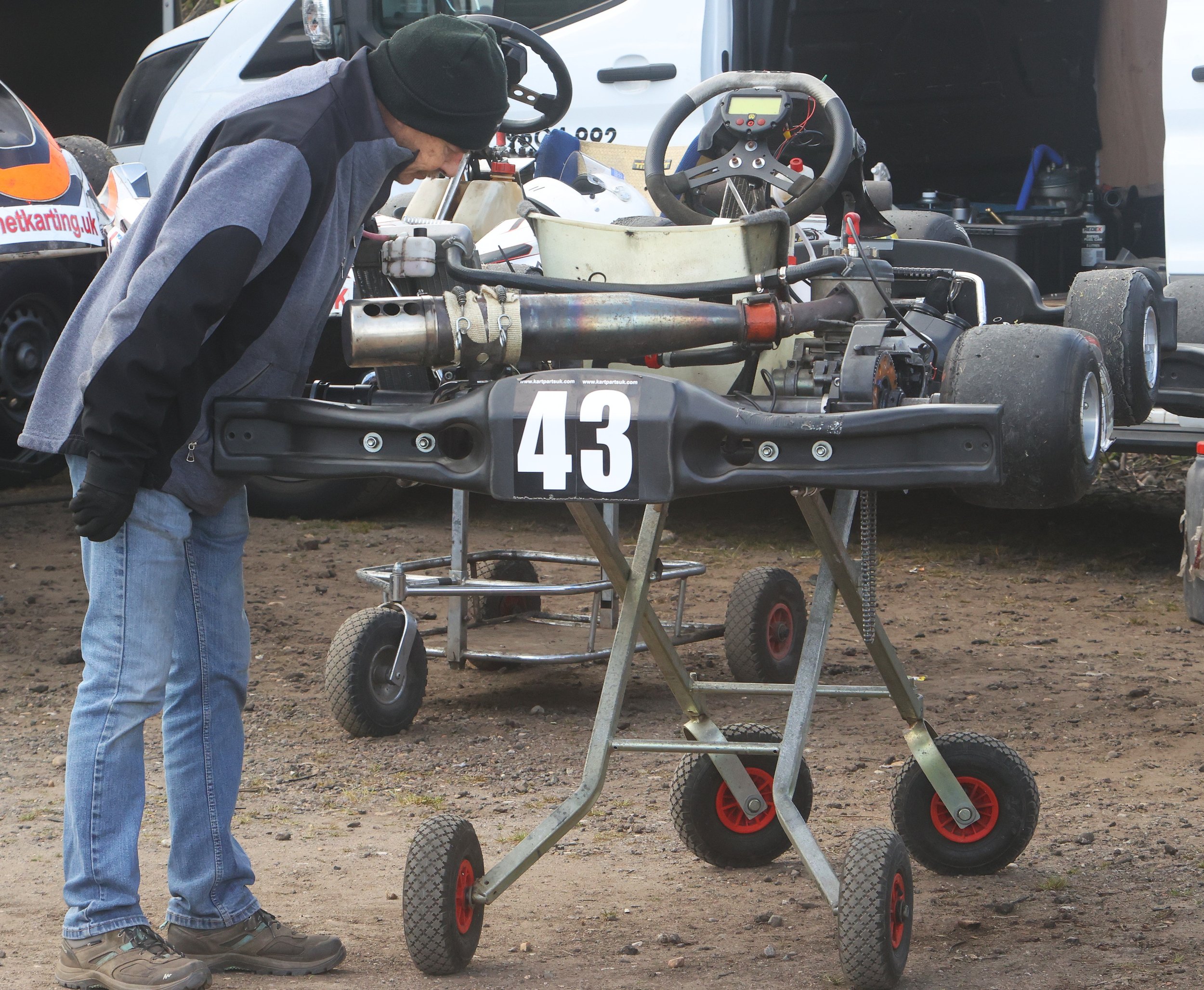 Looks like the grub screw is missing!!!!