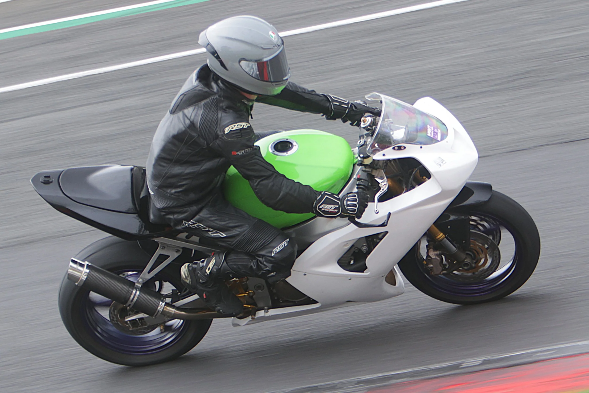 BB013904 crop.jpg
