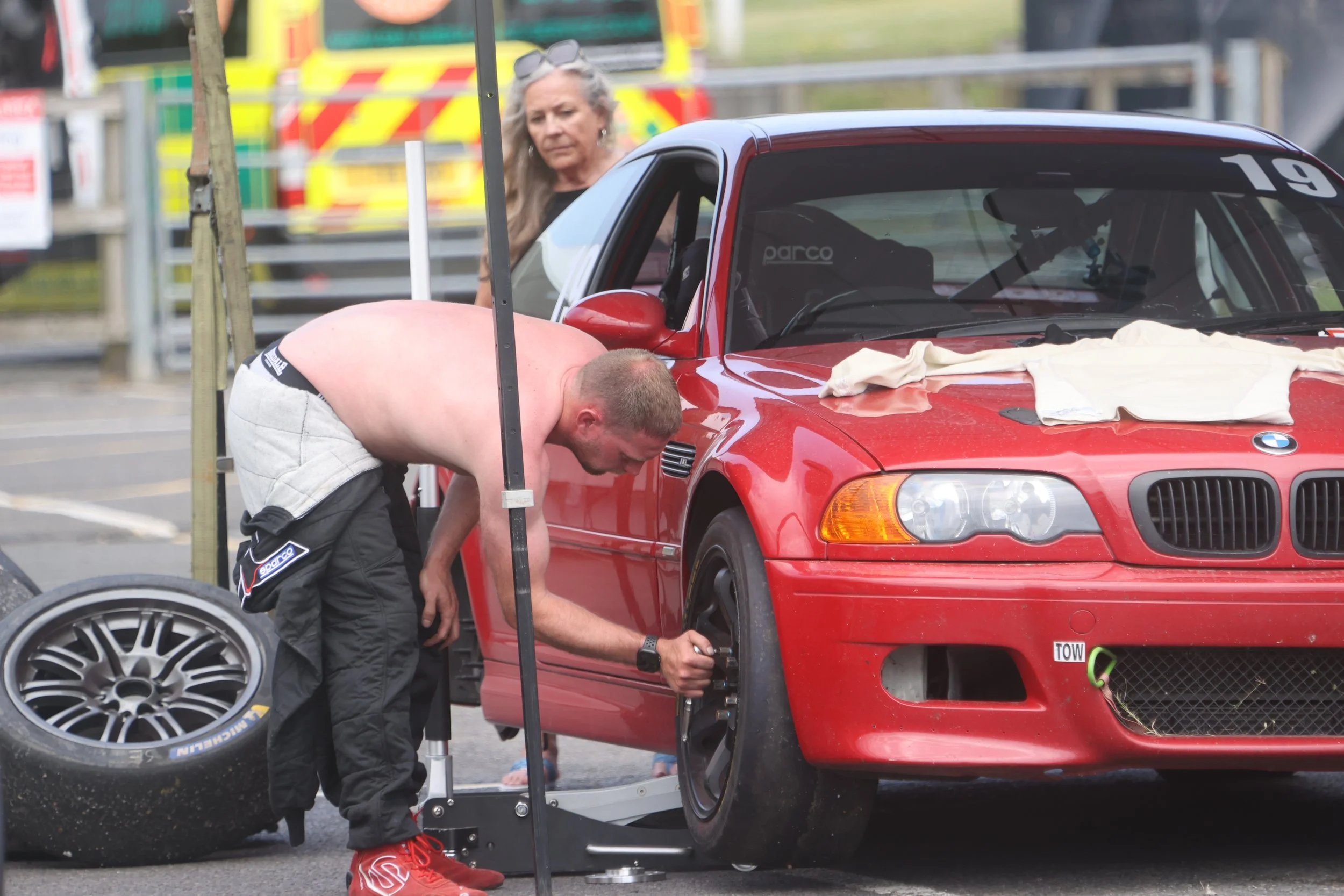 Life in the Pits - LHMC Race Day