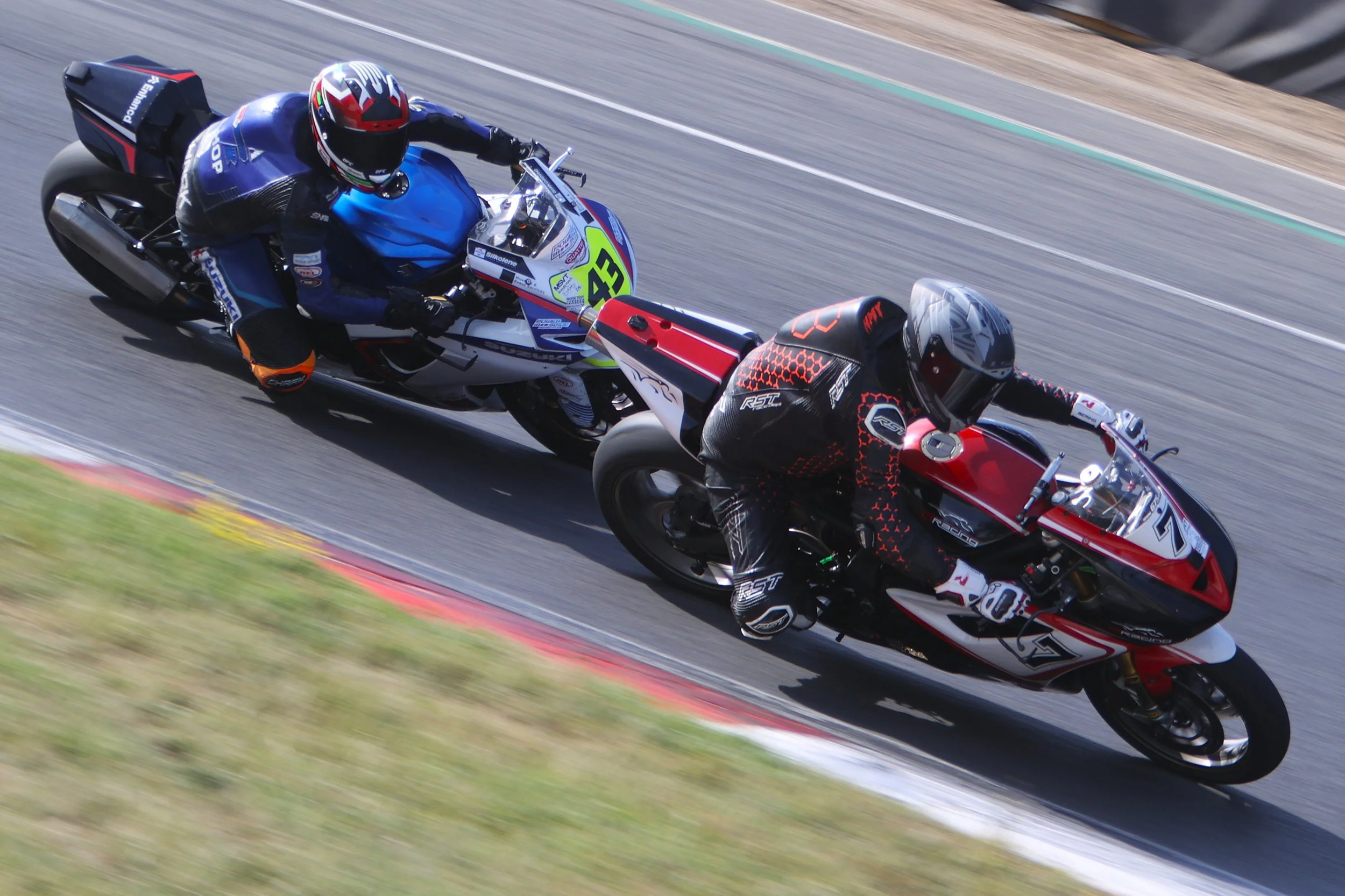 BB012575 crop.JPG