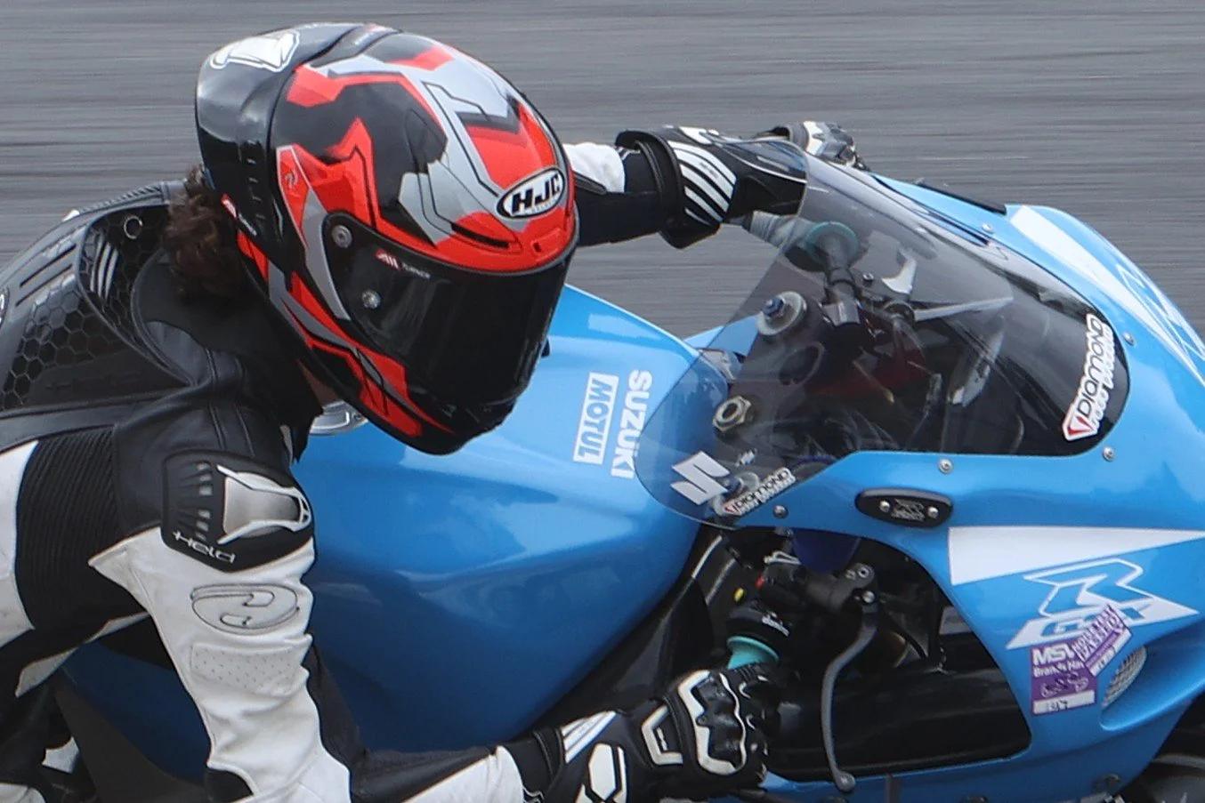 BB016124 crop.JPG