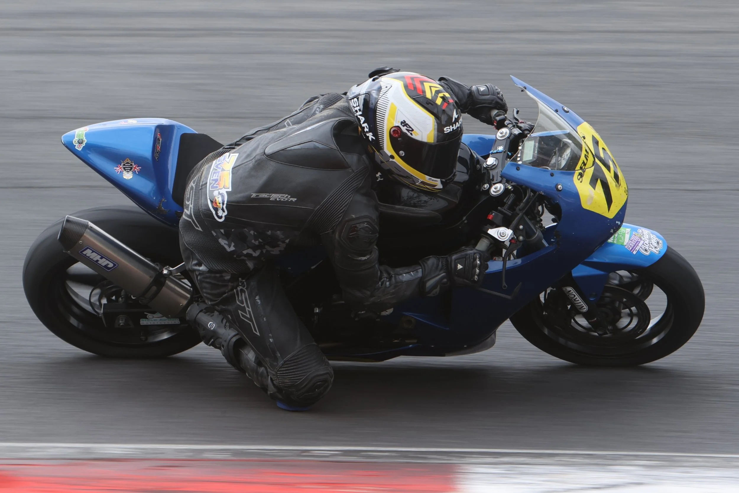 BB015709 crop.JPG