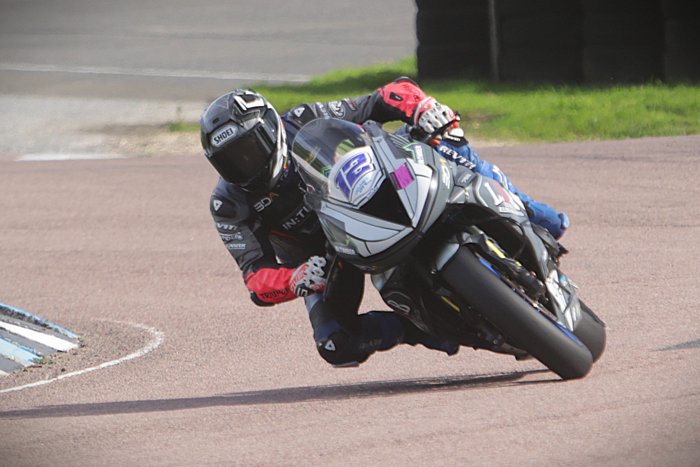 BB018506 crop.jpg