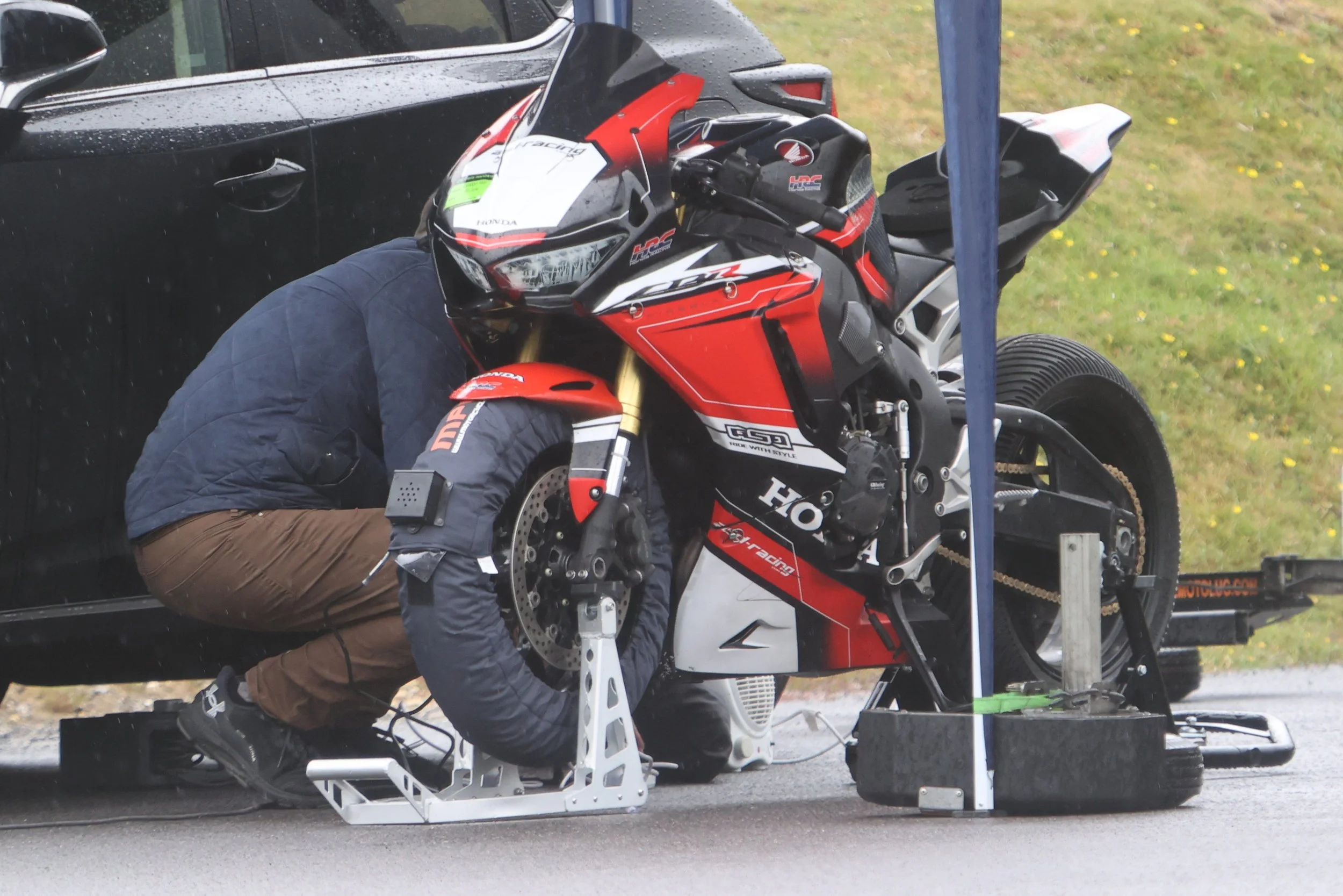 Life in the Pits - No Limits Bike Track Day at Lydden Hill - 06 June 26