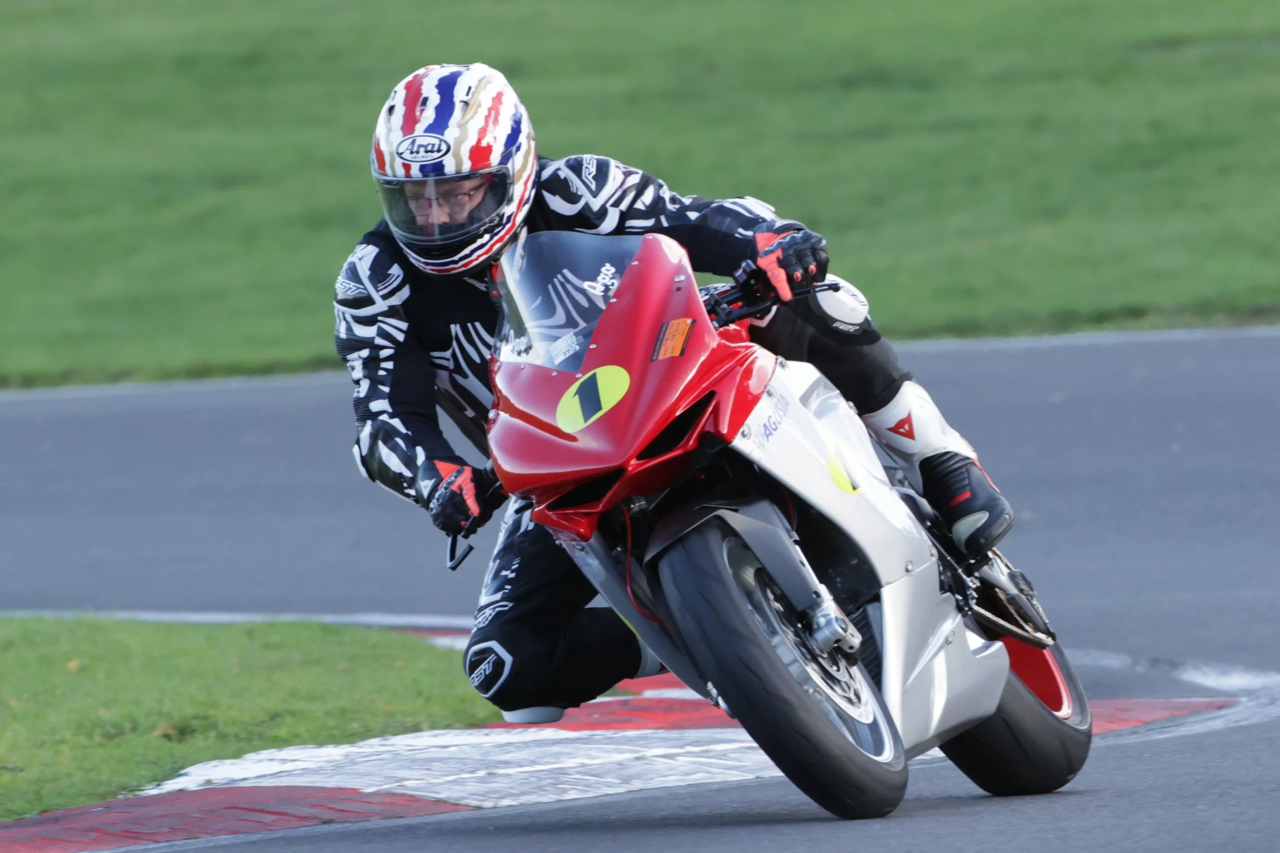 No Limits Bike Track Day - 27 Oct 26 - Clearways Exit