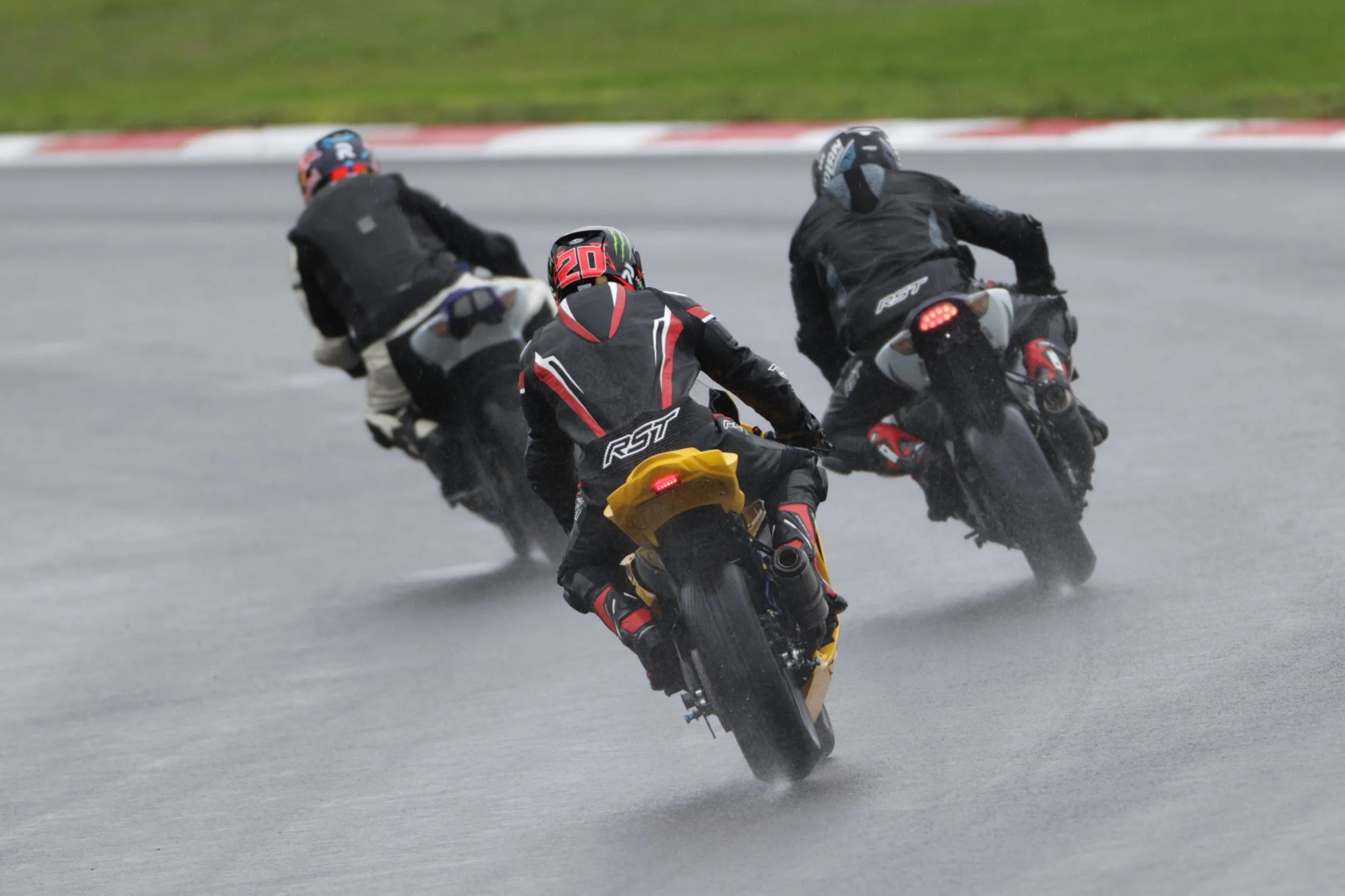No Limits Bike Track Day - 27 Oct 26 - It was a wet start to the day