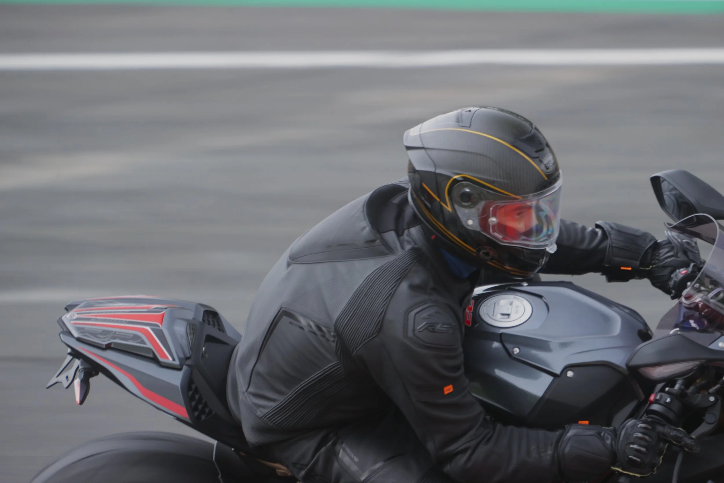 BB014584 crop.jpg