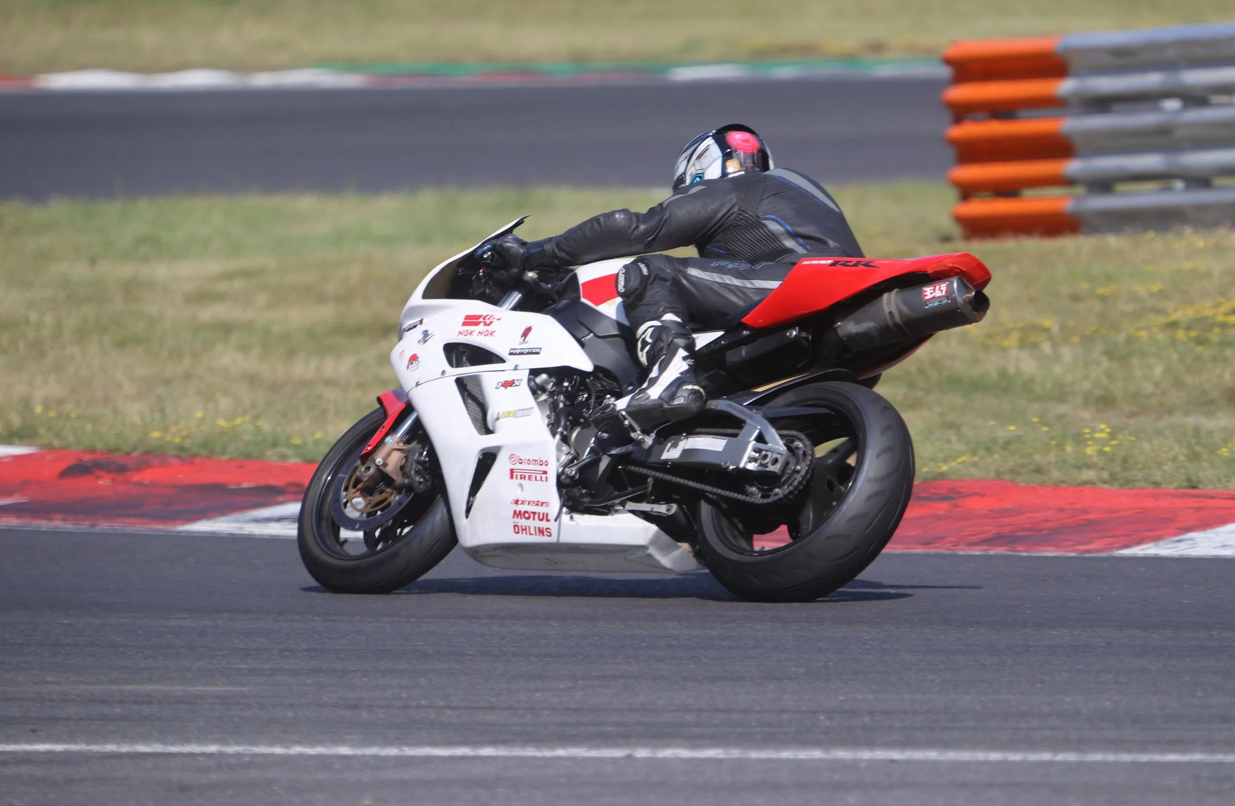 BB013398 crop.JPG
