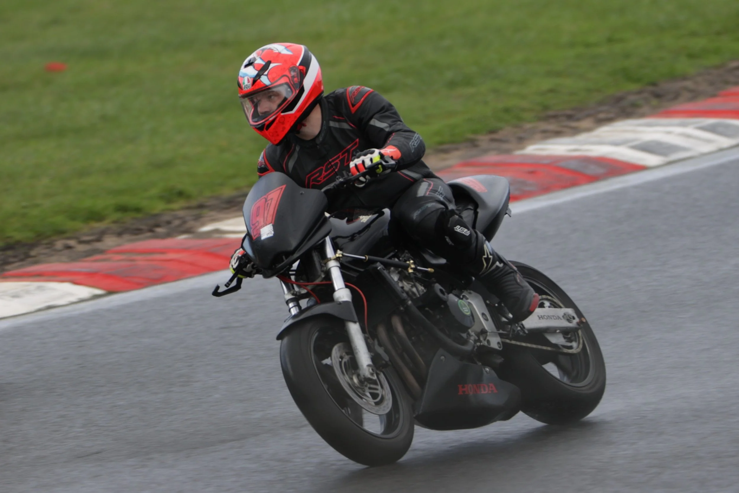 No Limits Bike Track Day - 27 Oct 26 - Paddock Hill Bend