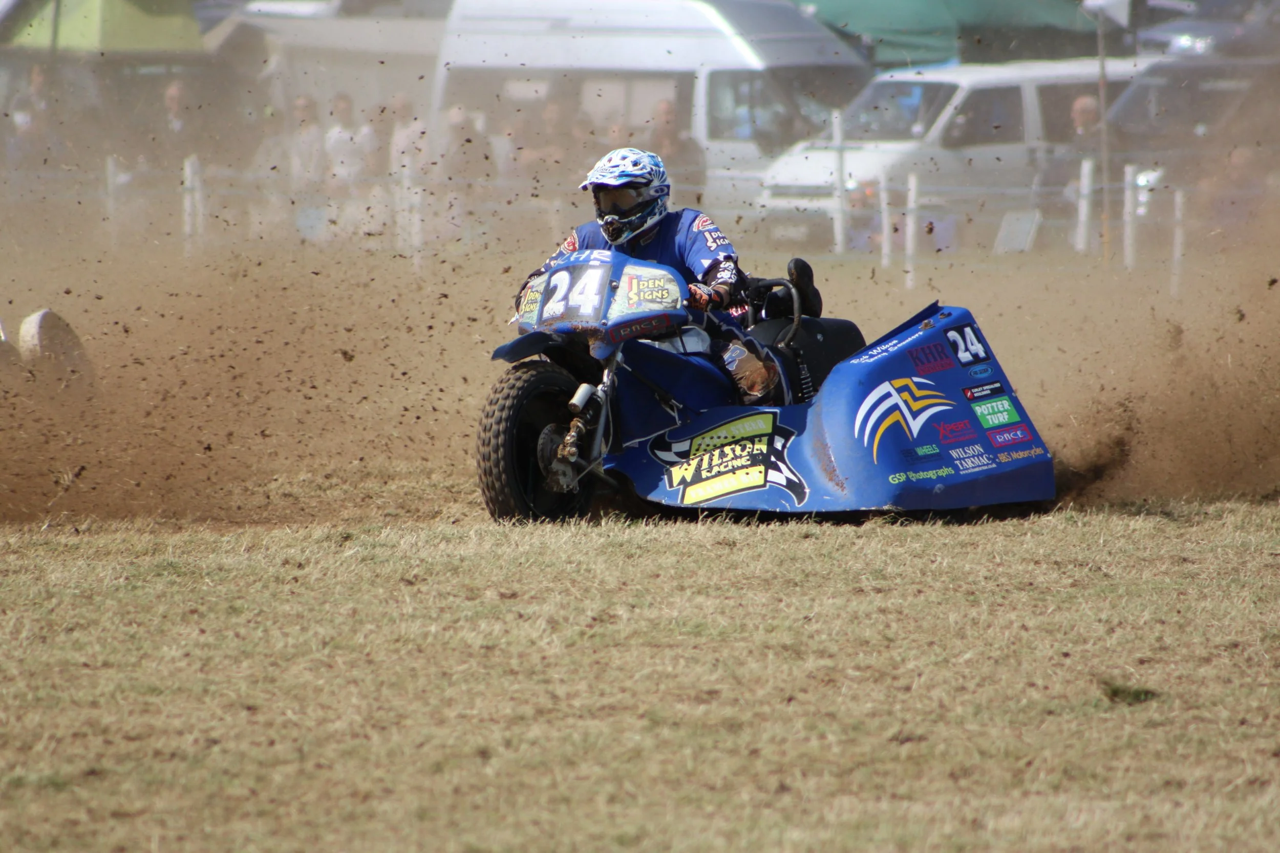 Astra Club - Swingfield 05 Aug 2012  - Team 24 out in front