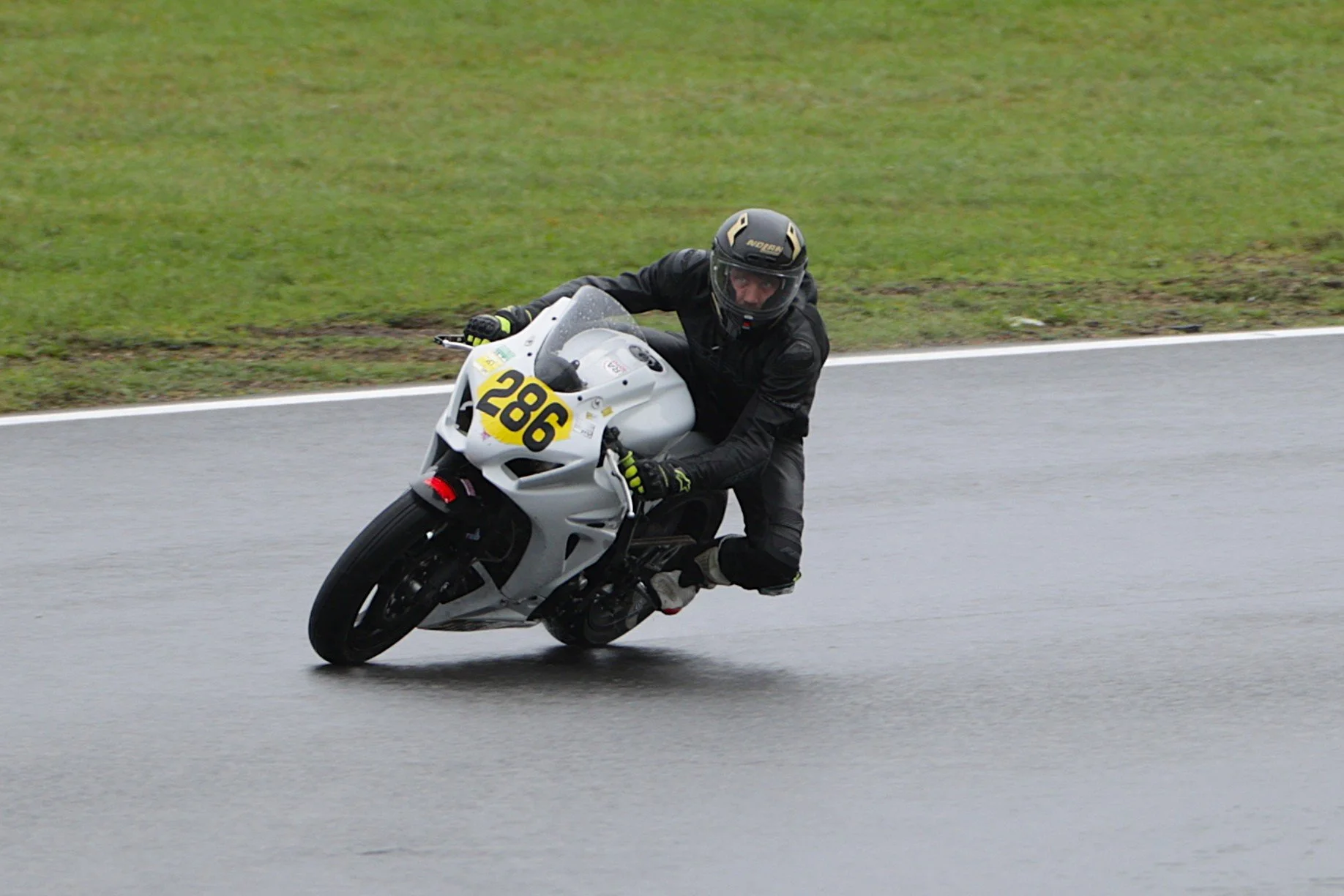 No Limits Bike Track Day - 27 Oct 26 - It was a wet start to the day