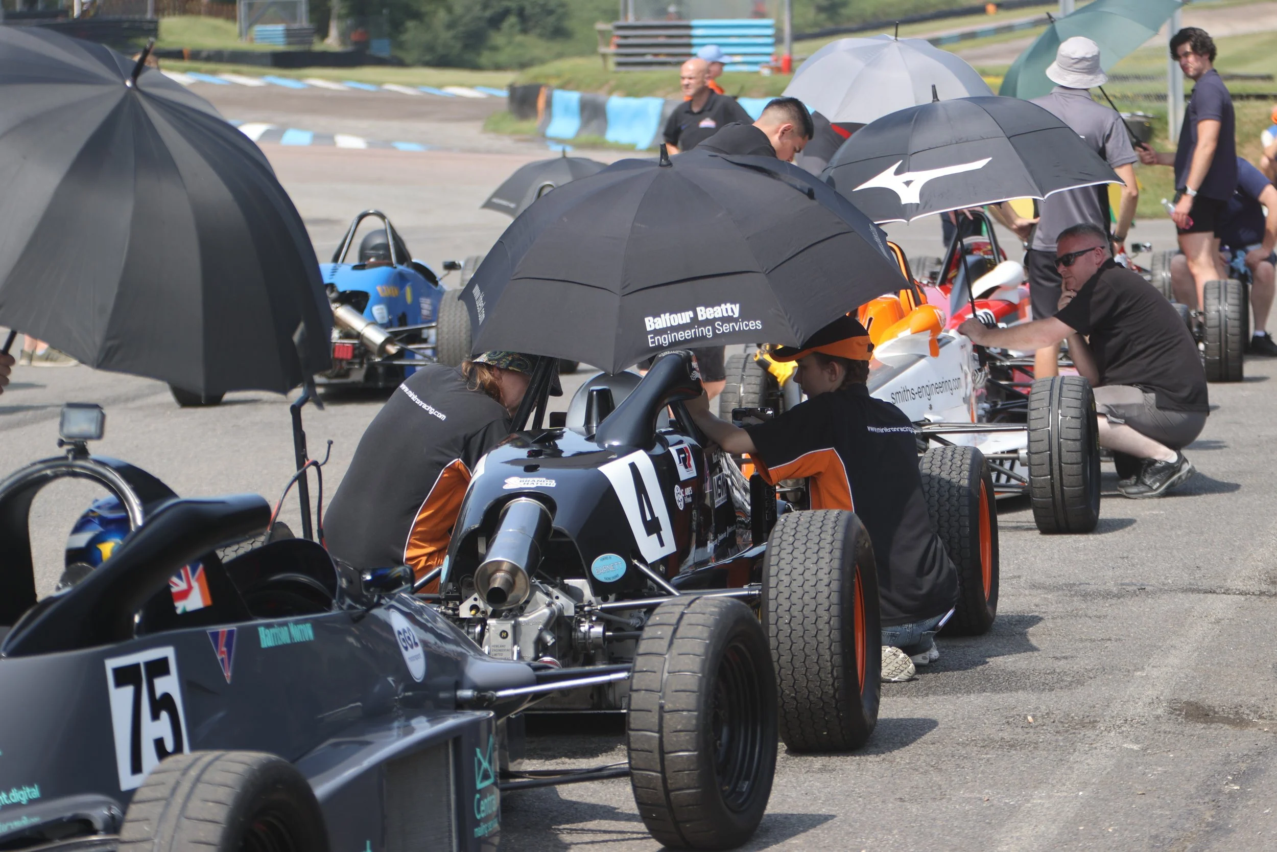 Keeping Cool on a Hot, Hot Day - LHMC Race Day
