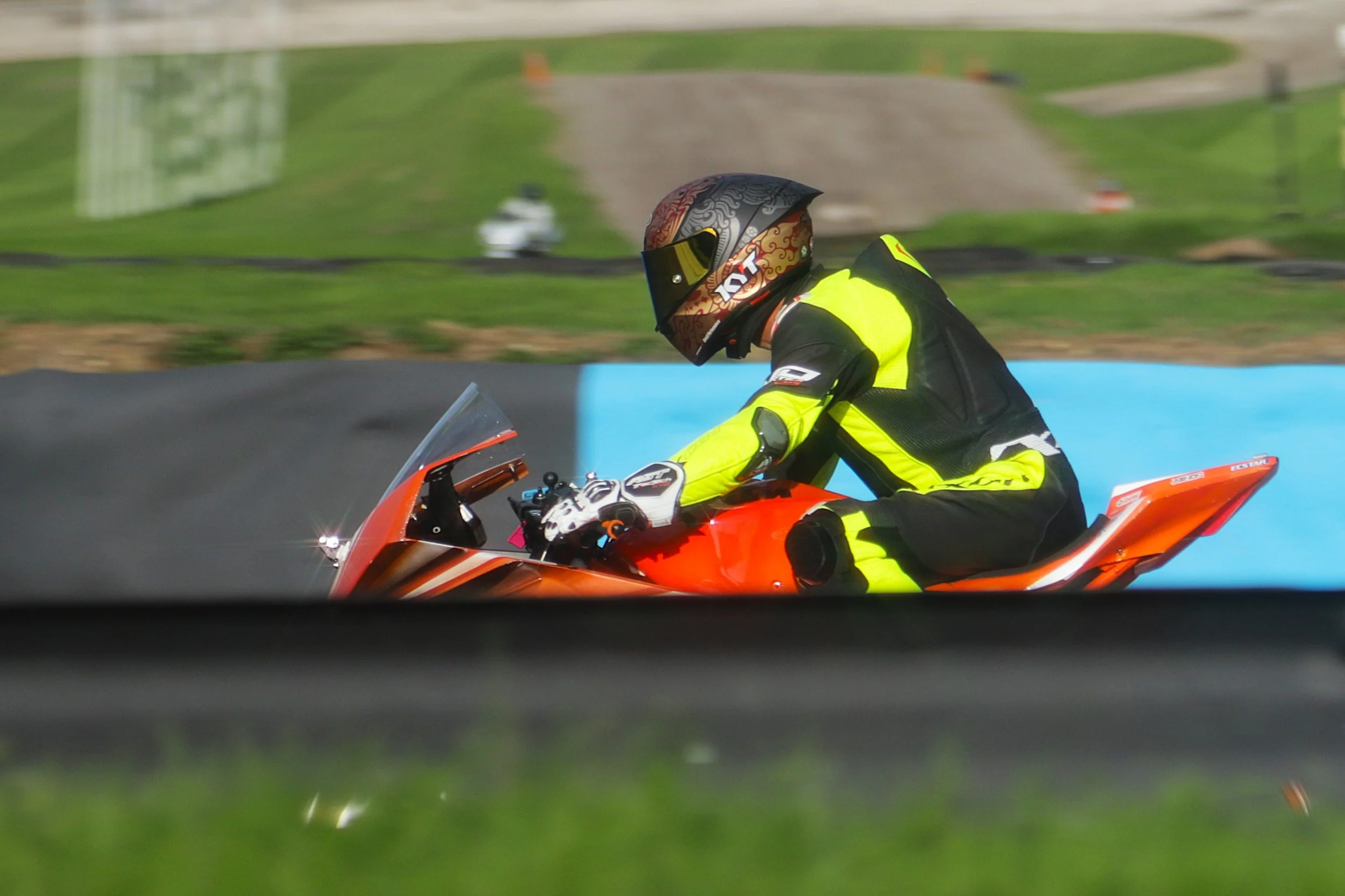 IMG_2538 crop.jpg