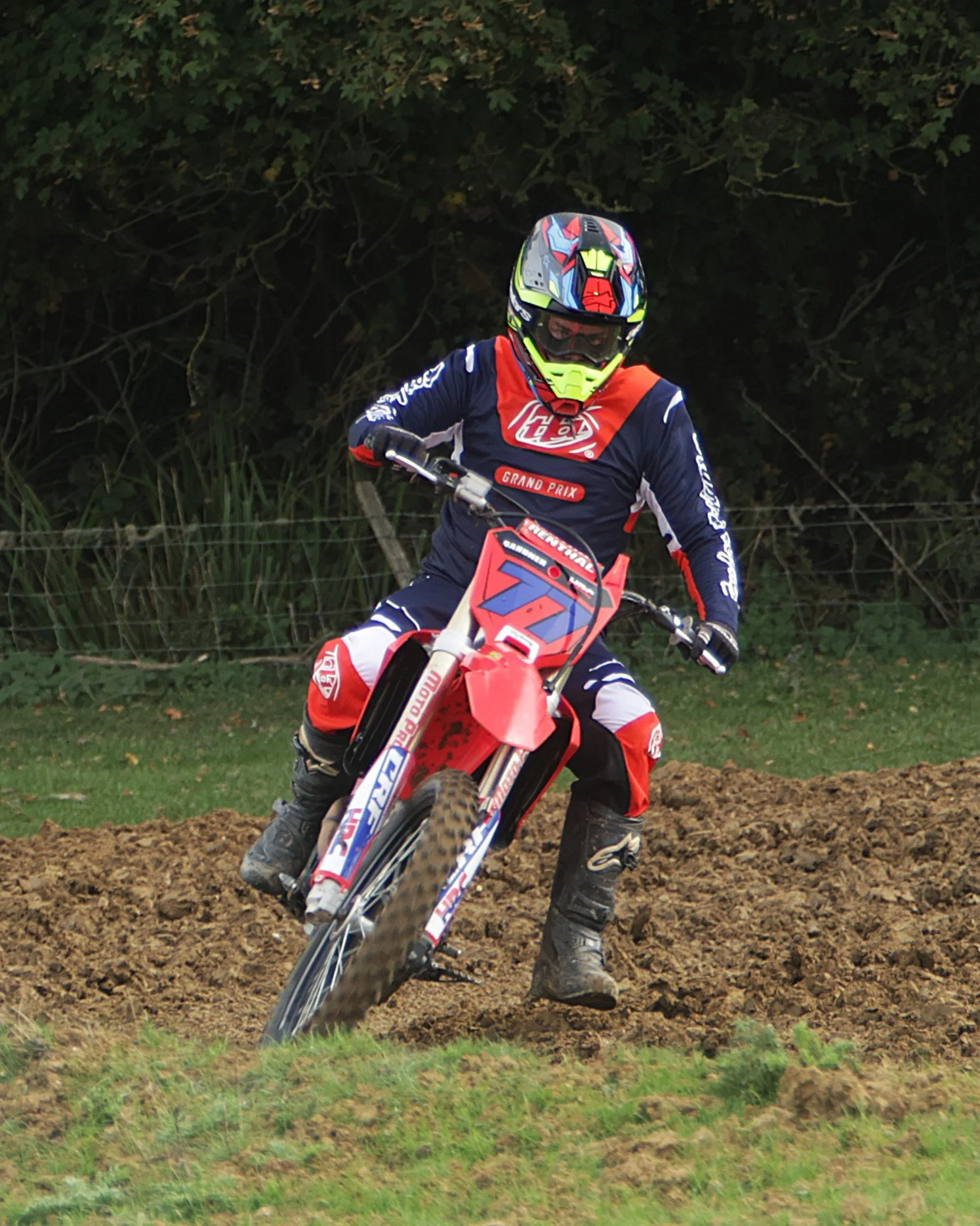 BB019238 crop.jpg