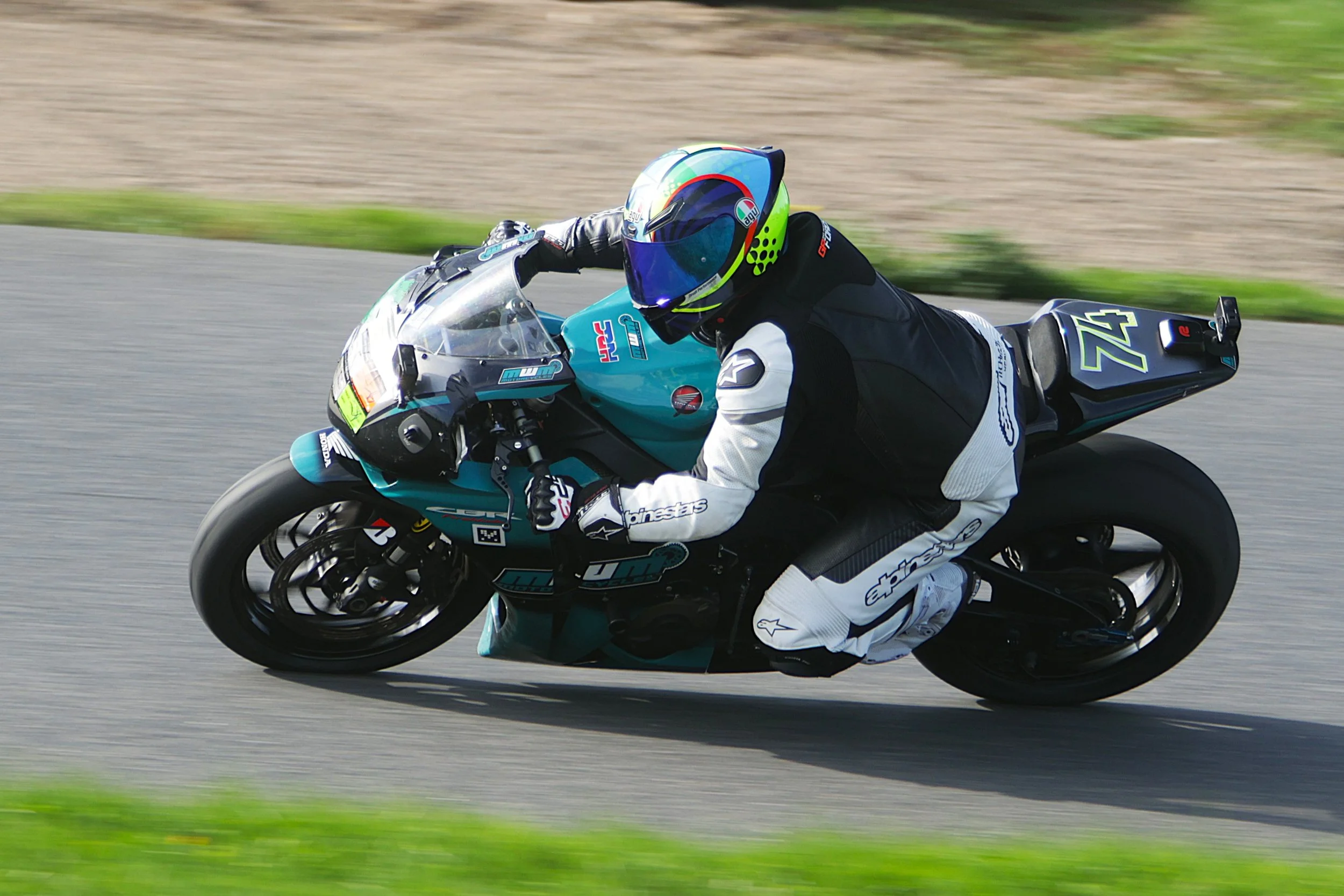 BB017984 crop.jpg