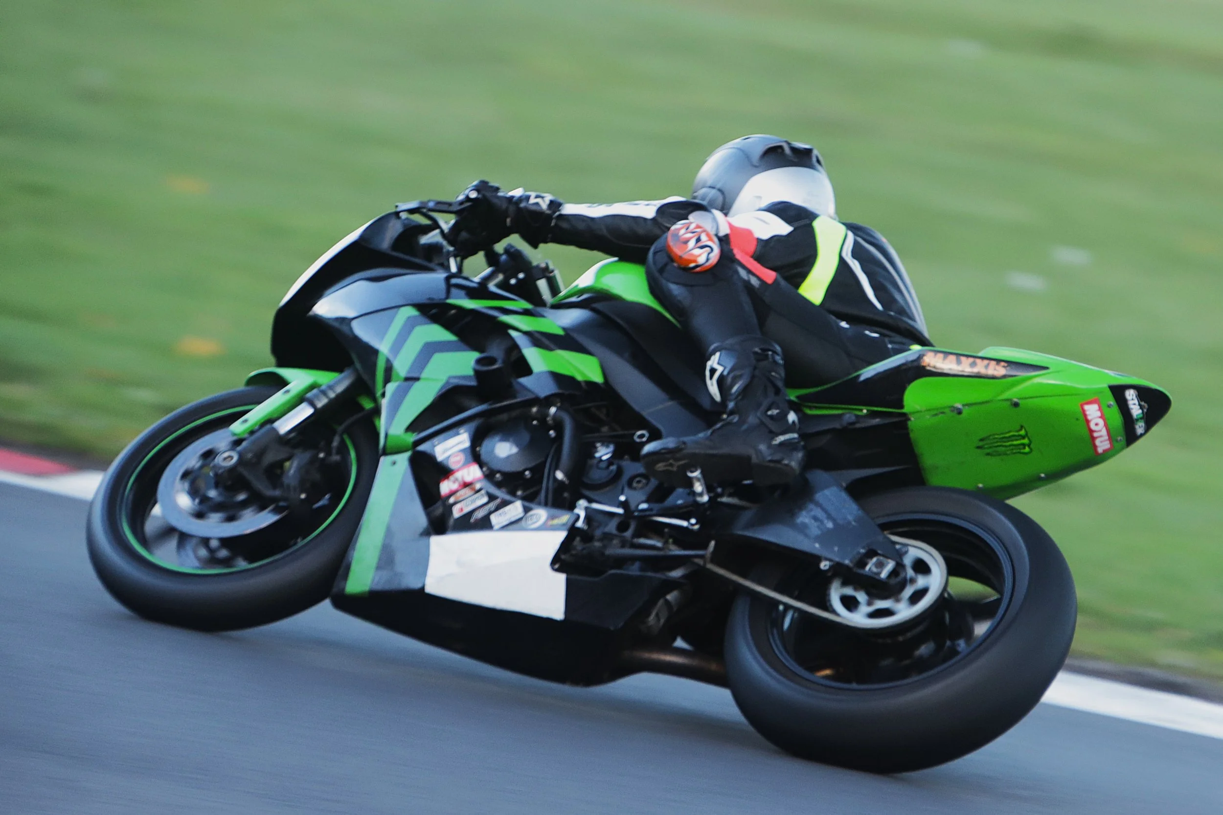 No Limits Bike Track Day - 27 Oct 26 - Clearways