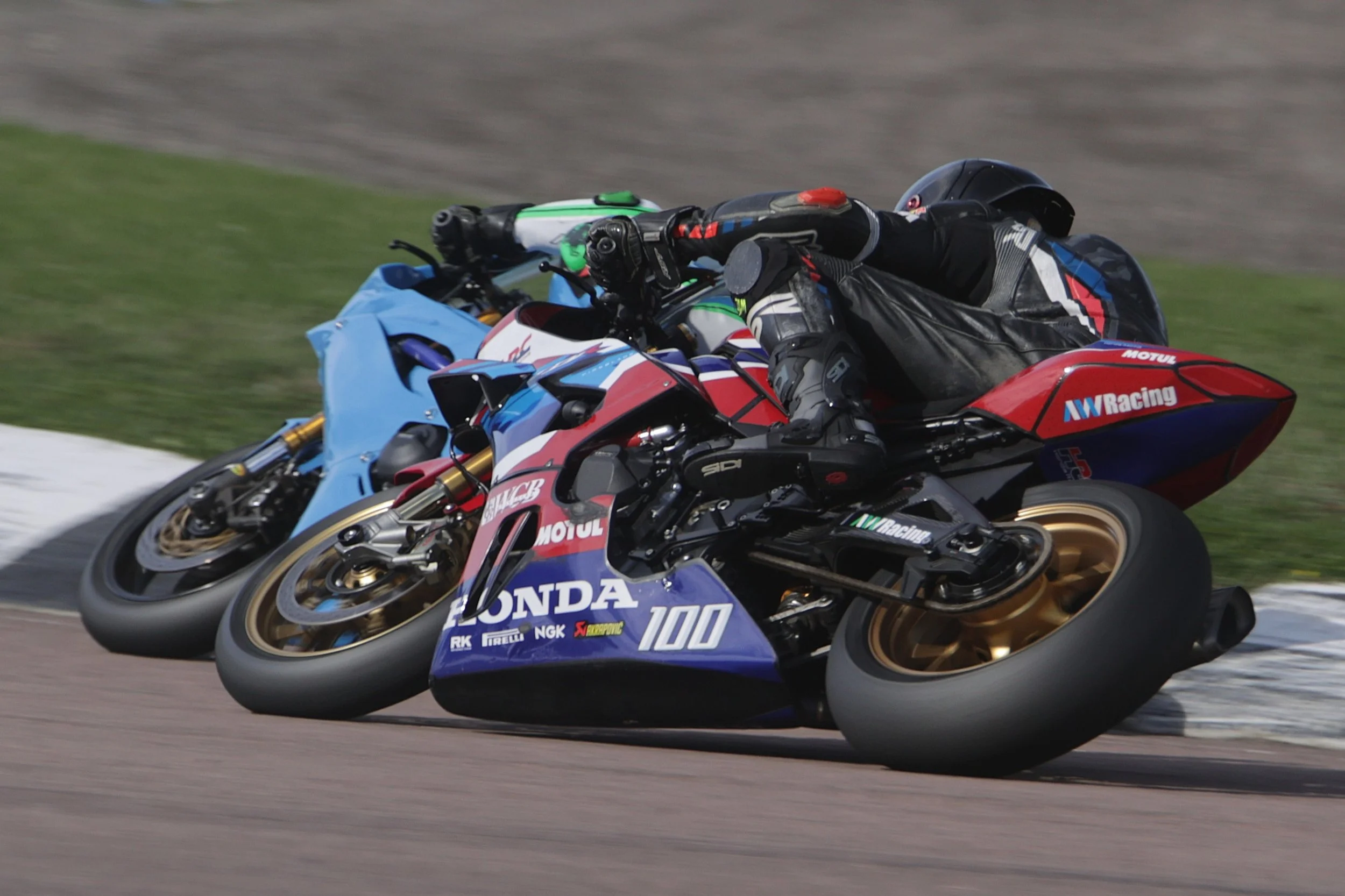 BB018442 crop.jpg
