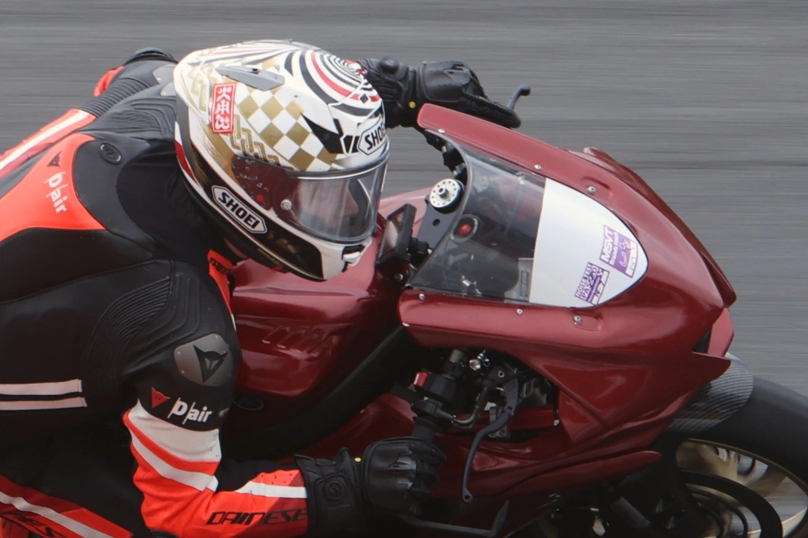 BB016097 crop.JPG