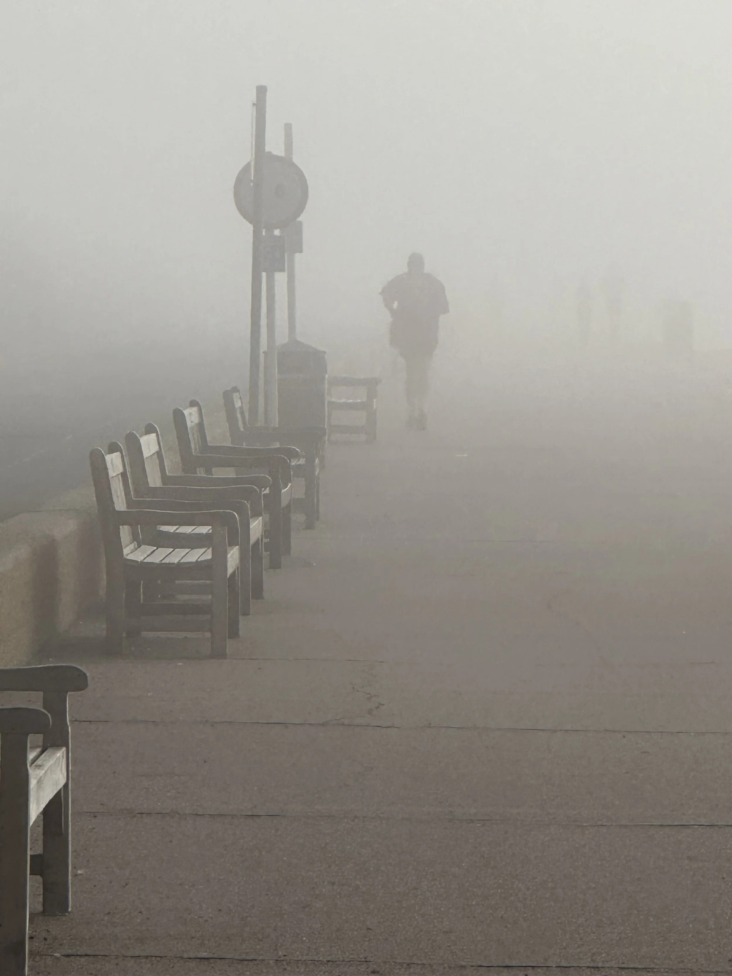 Into the void - Running into the mist