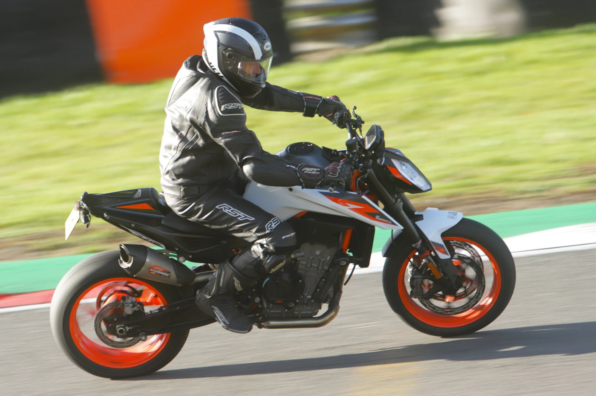 No Limits Bike Track Day - 27 Oct 26 - Druids exit