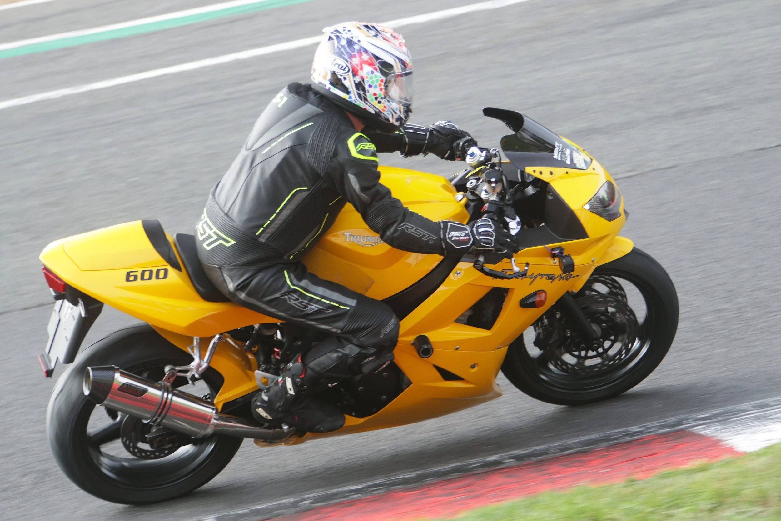 BB010890 crop.jpg