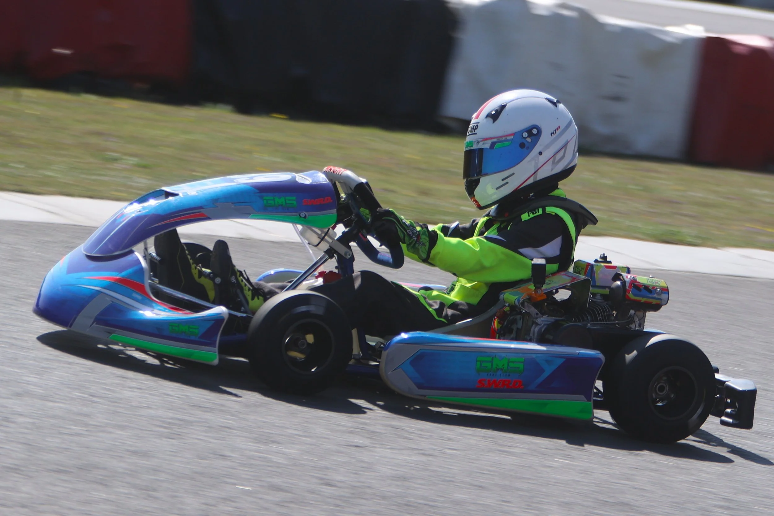 BB013871 crop.JPG