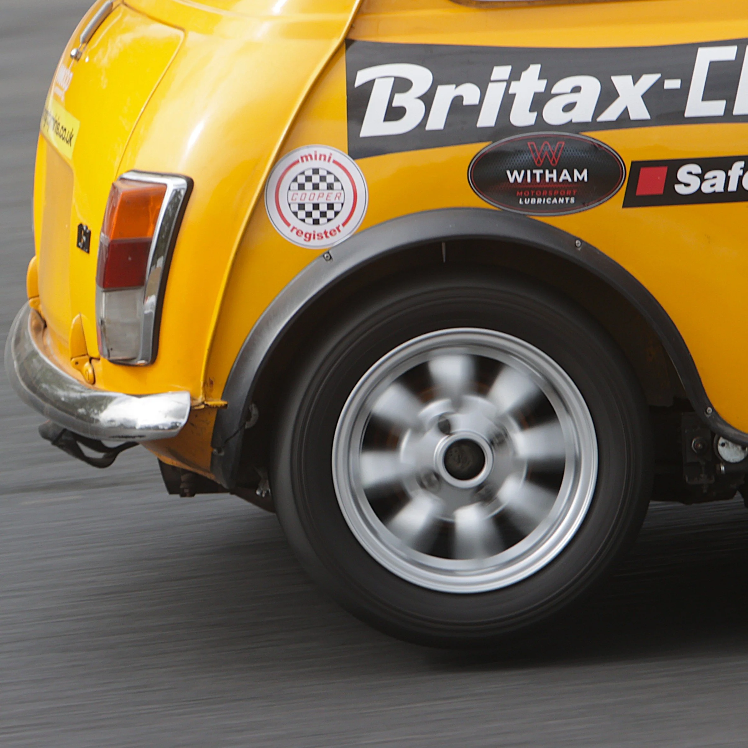 BB015358 crop.JPG