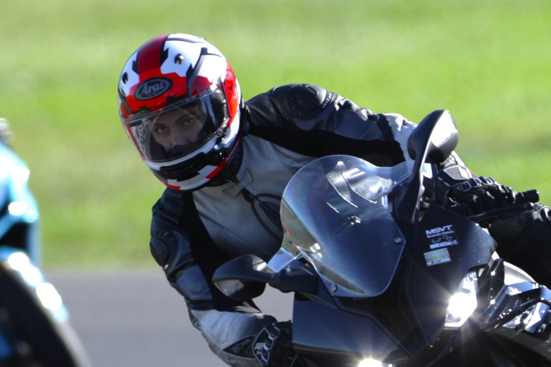 BB011179 crop.jpg