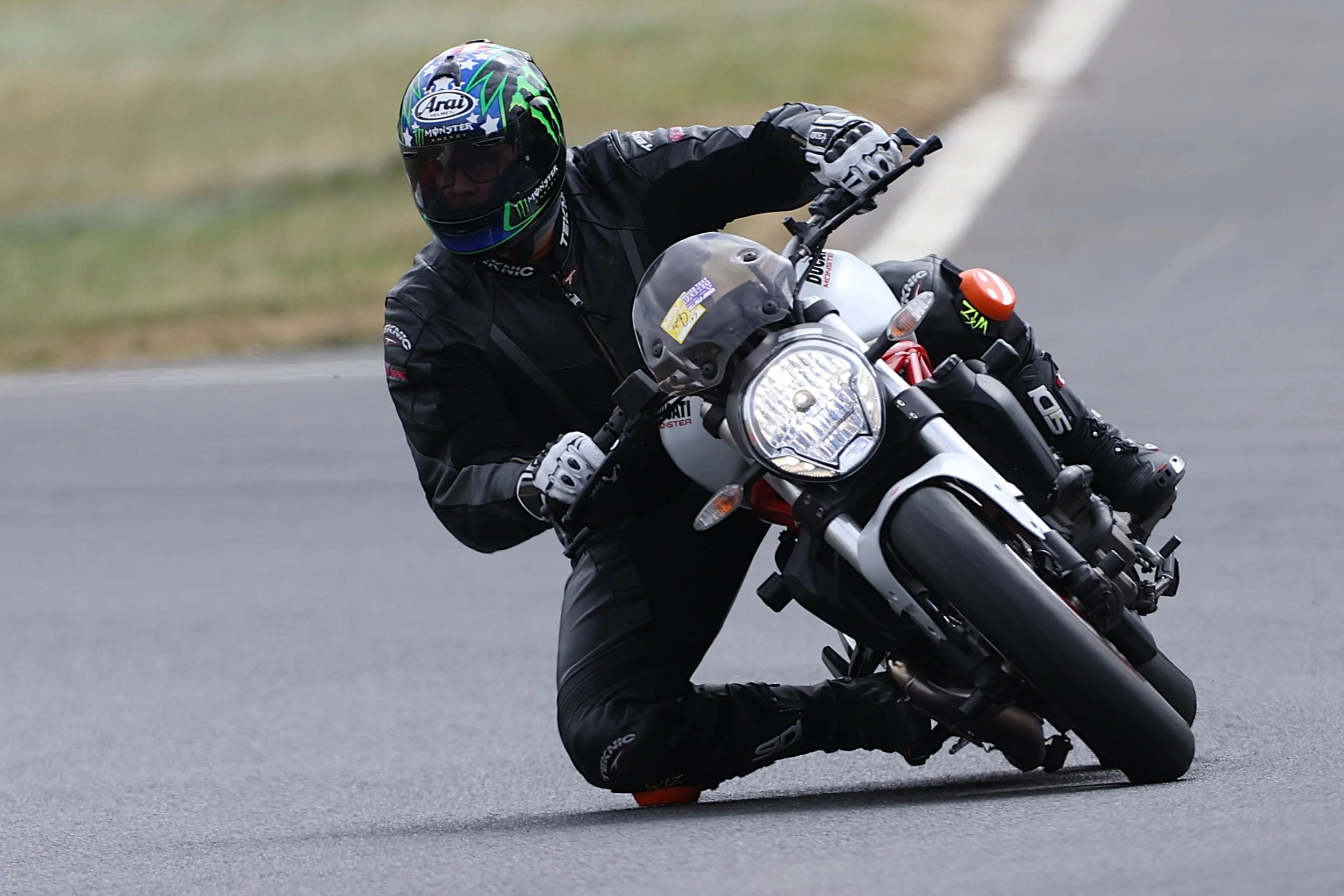 BB016947 crop.JPG