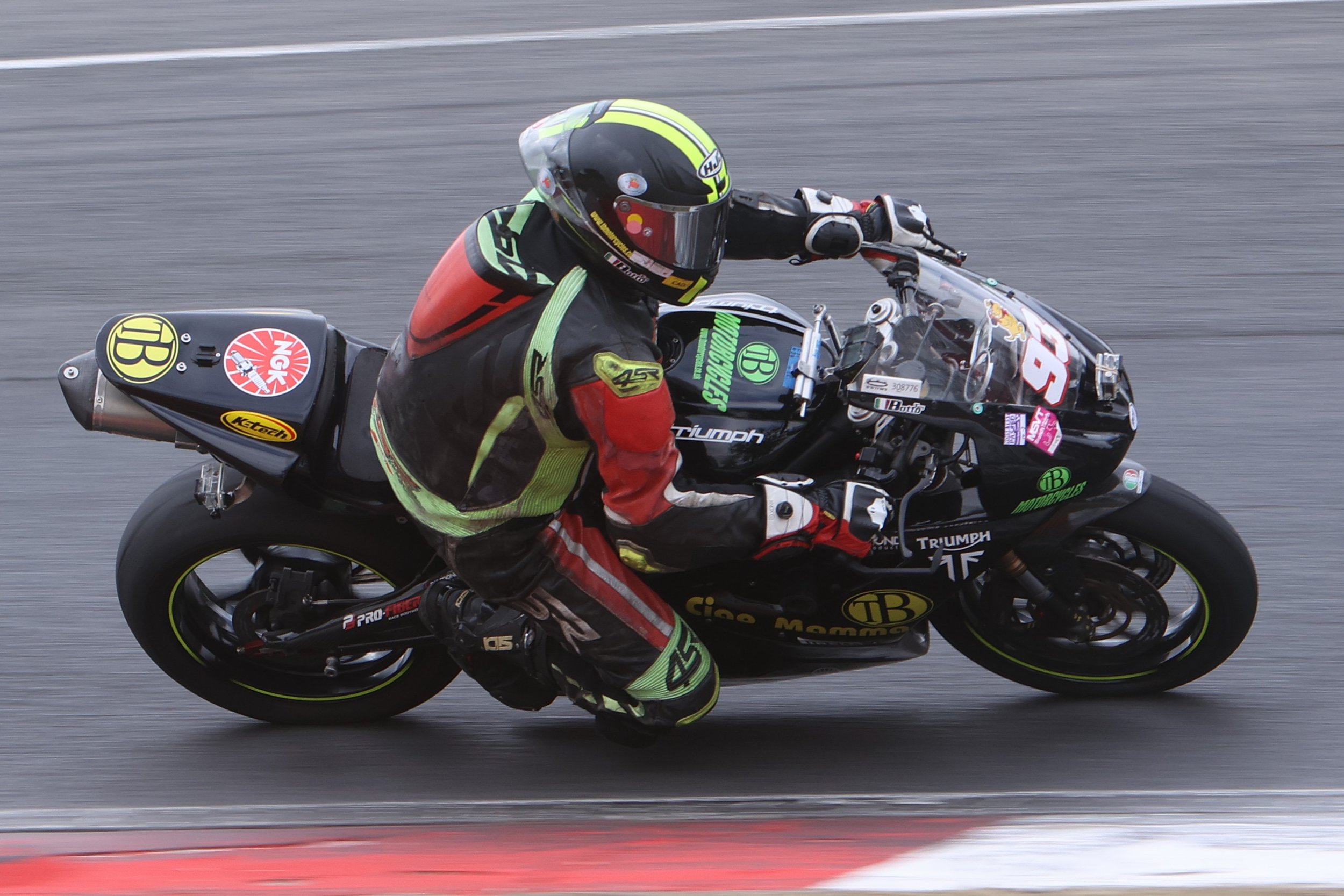 BB016172 crop.JPG