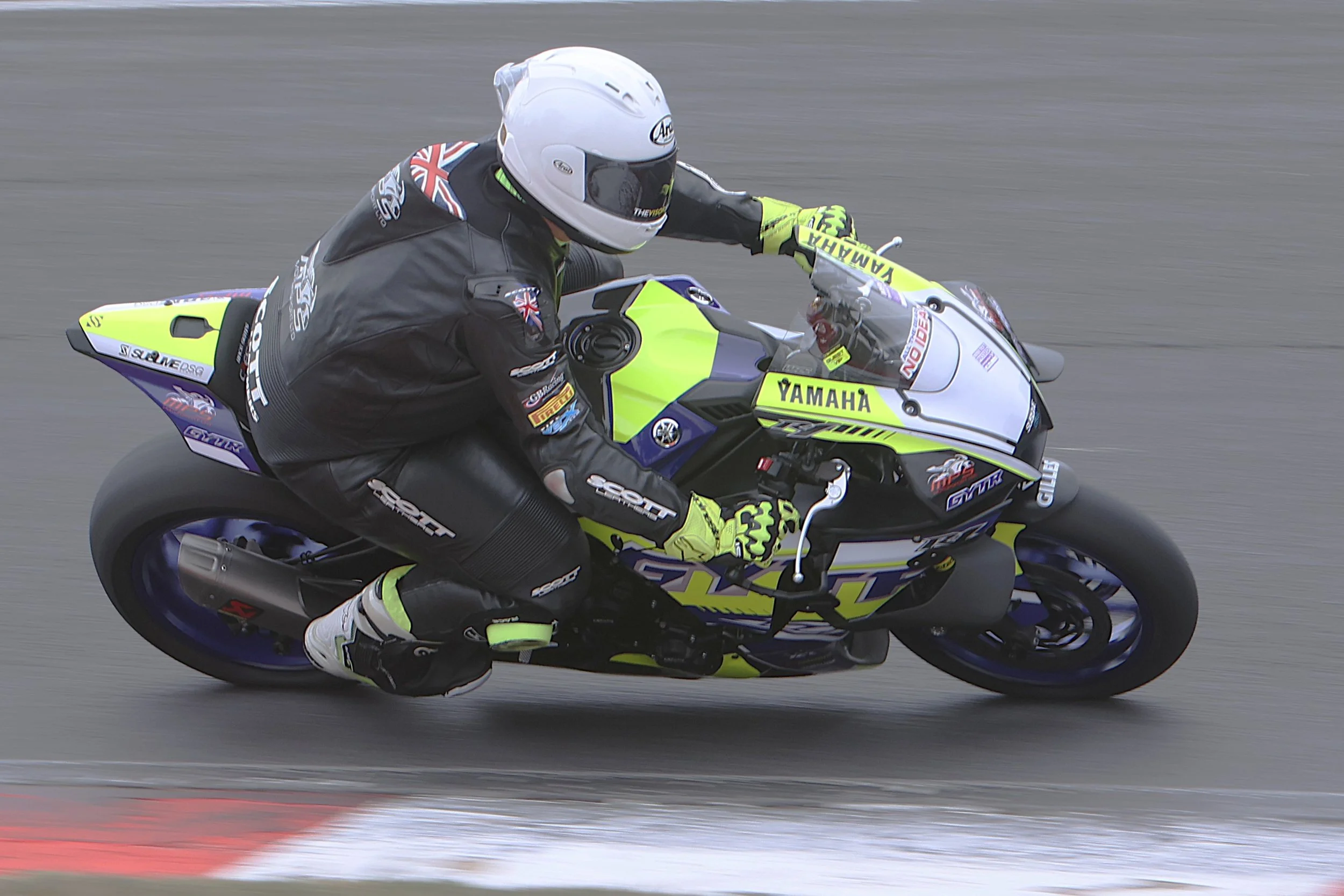 BB016153 crop.JPG