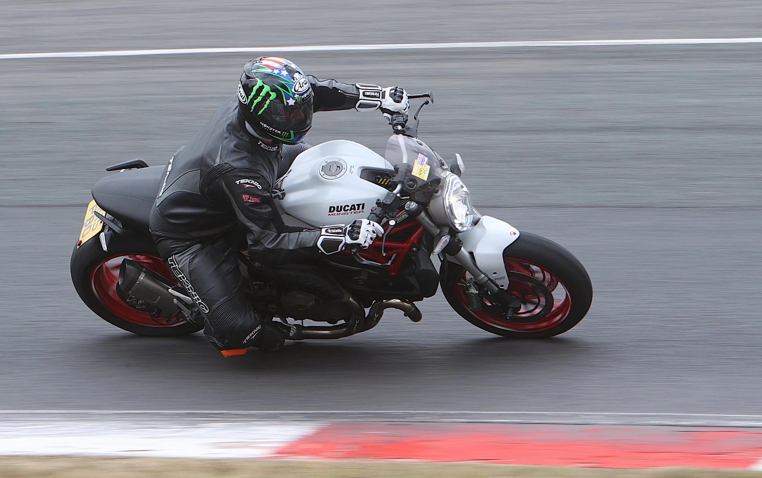 BB016687 crop.JPG