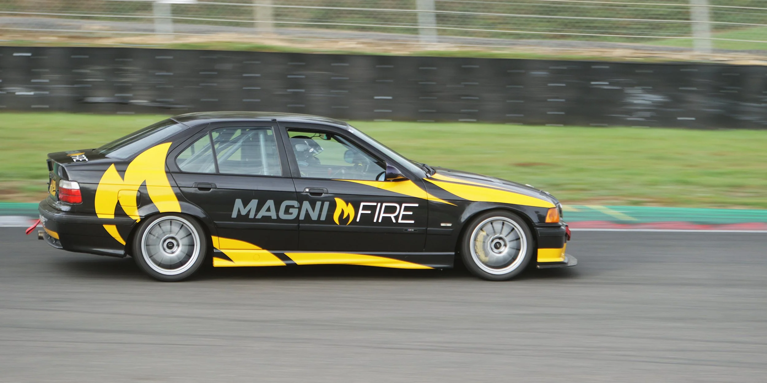 BB011877 crop.jpg
