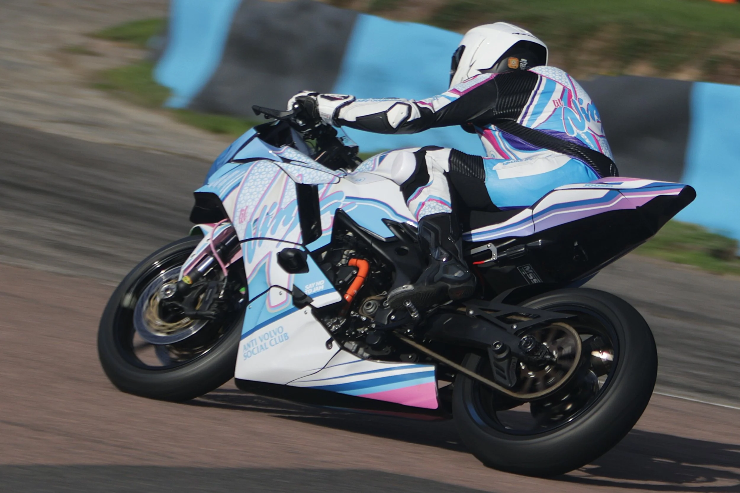 BB017787 crop.jpg