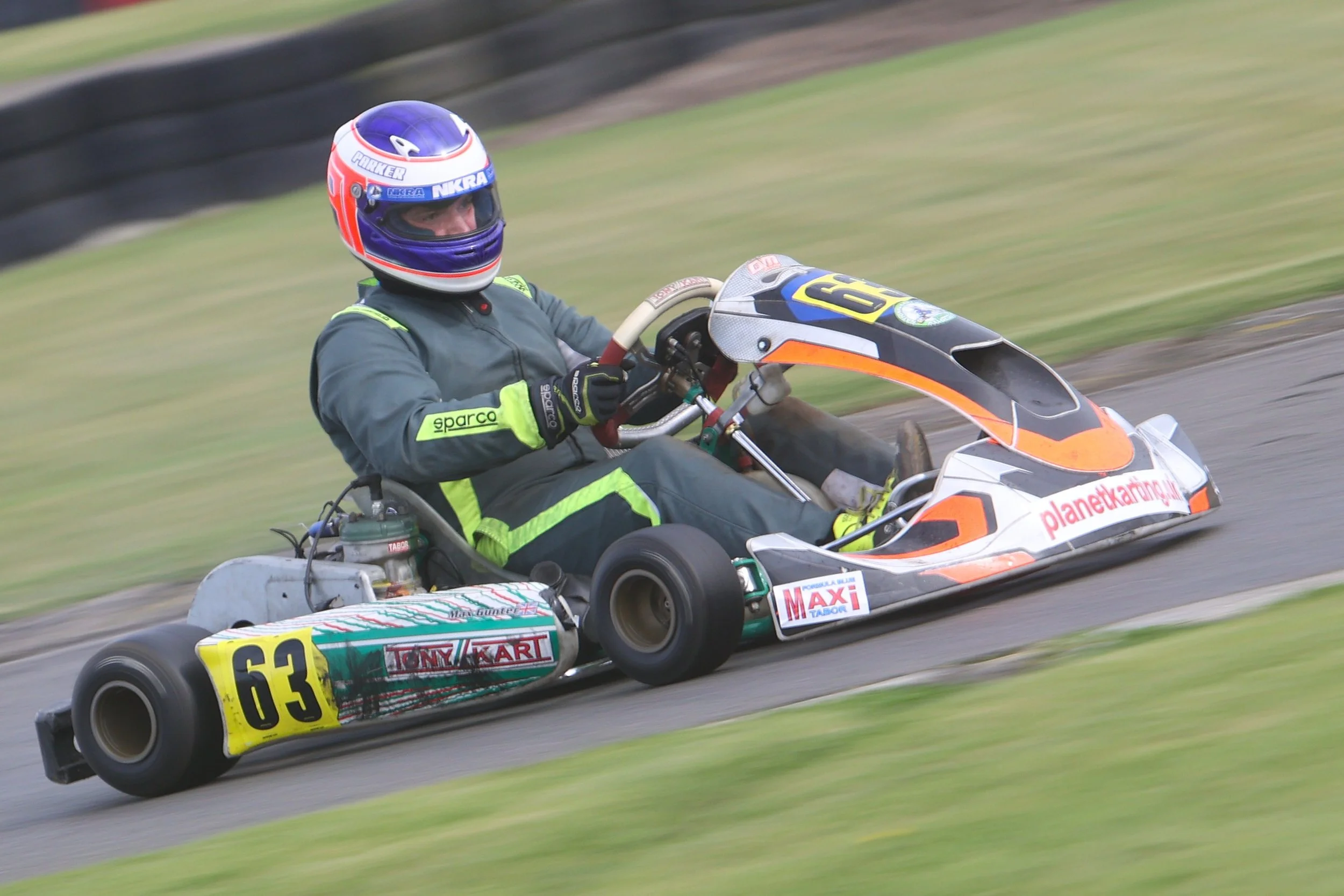 Formula Blue Kart Racing