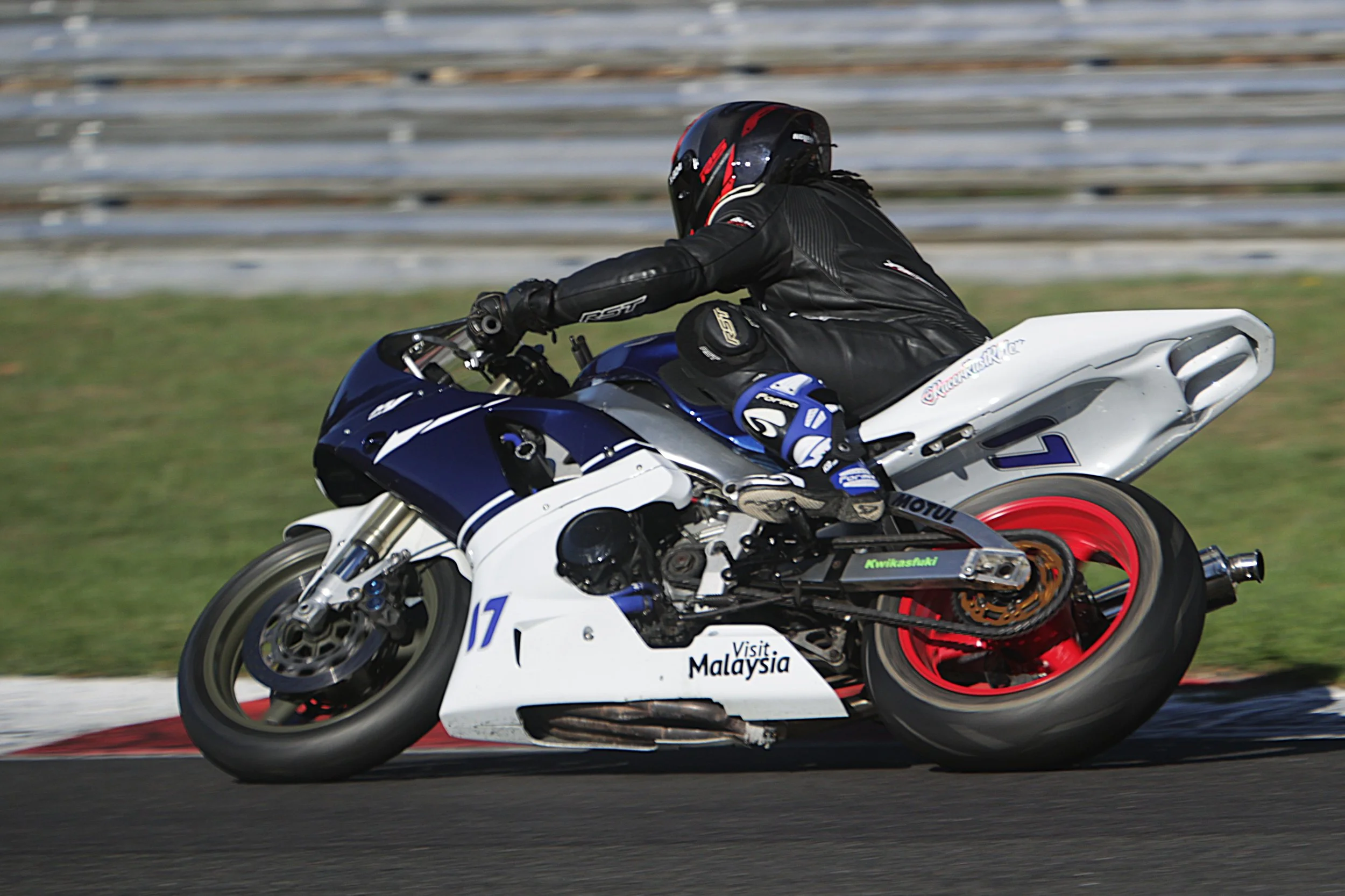 BB011115 crop.jpg