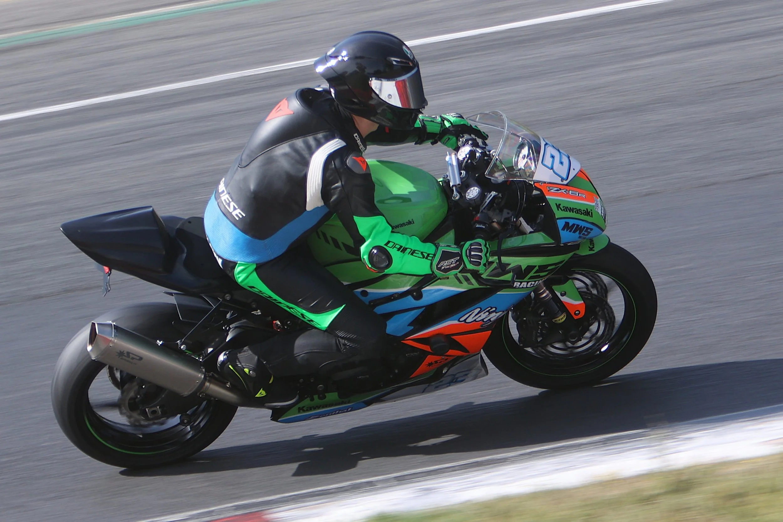 BB013102 crop.JPG