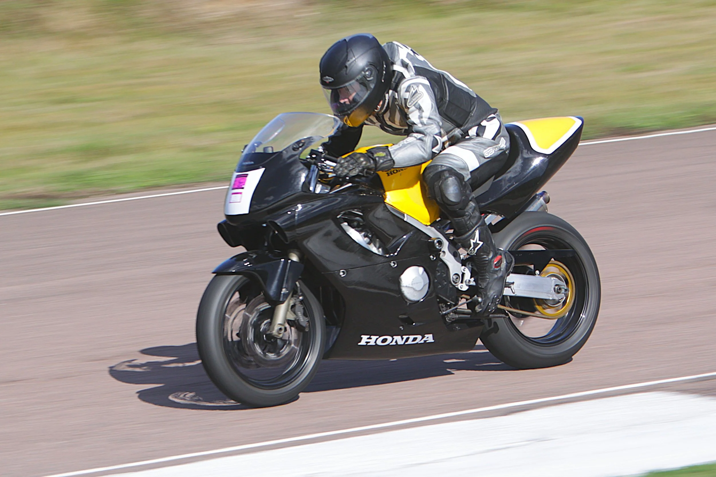 BB018238 crop.JPG