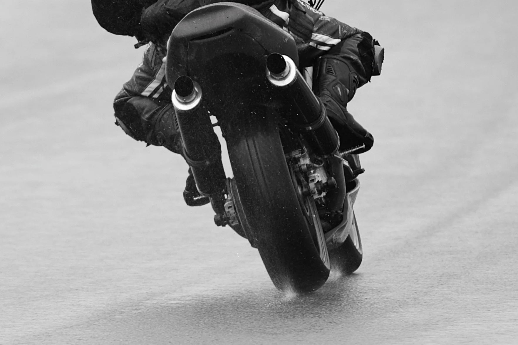 No Limits Bike Track Day - 27 Oct 26 - It was a wet start to the day