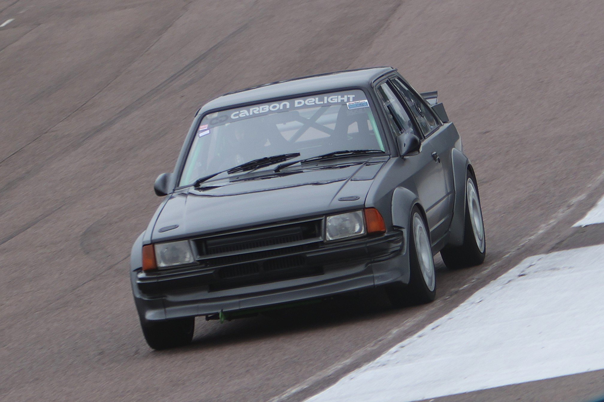 BB019030 crop.JPG
