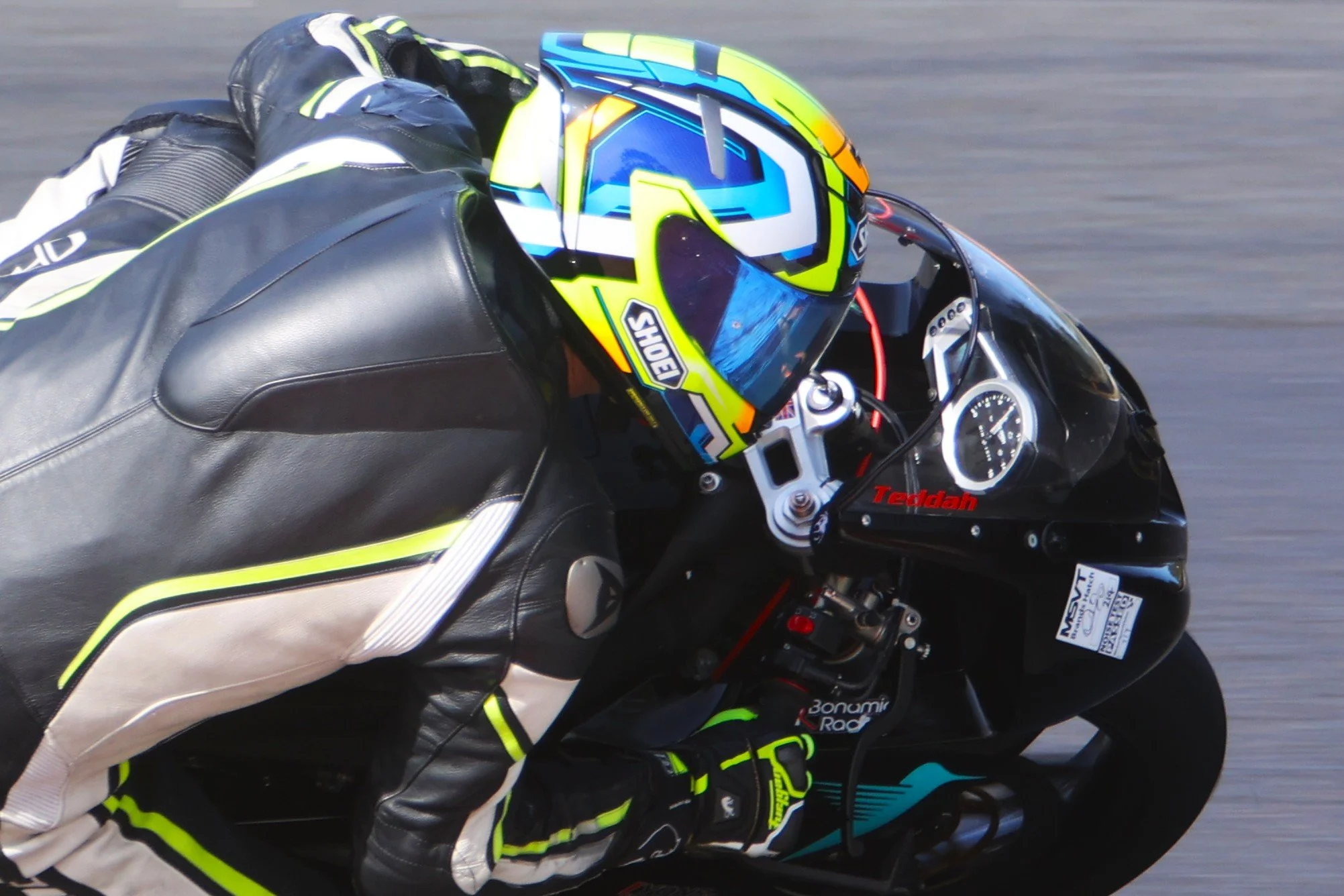 BB012382 crop.JPG