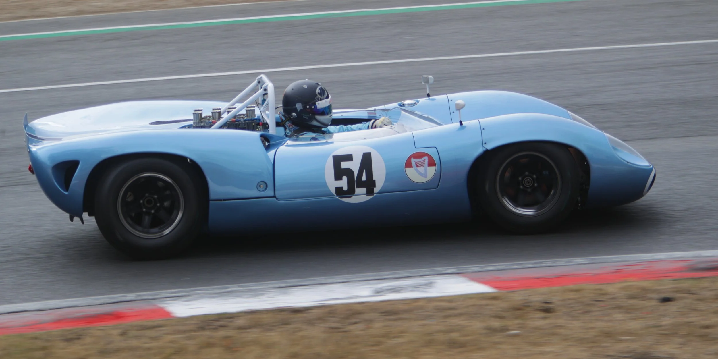 BB015226 crop.JPG