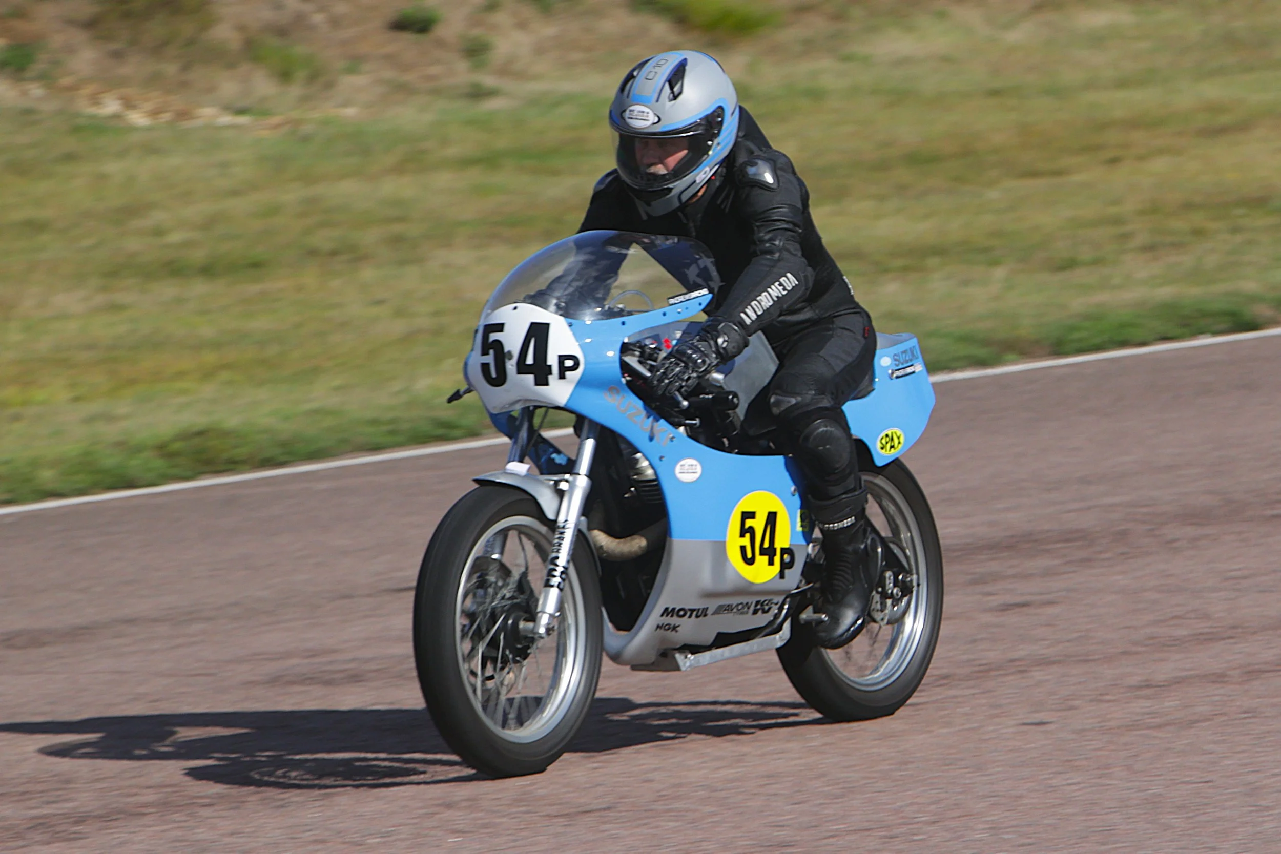 BB018119 crop.JPG