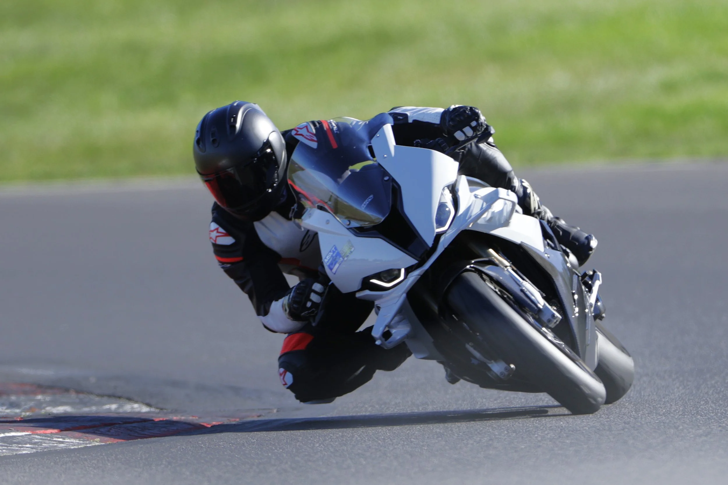 BB011391 crop.jpg