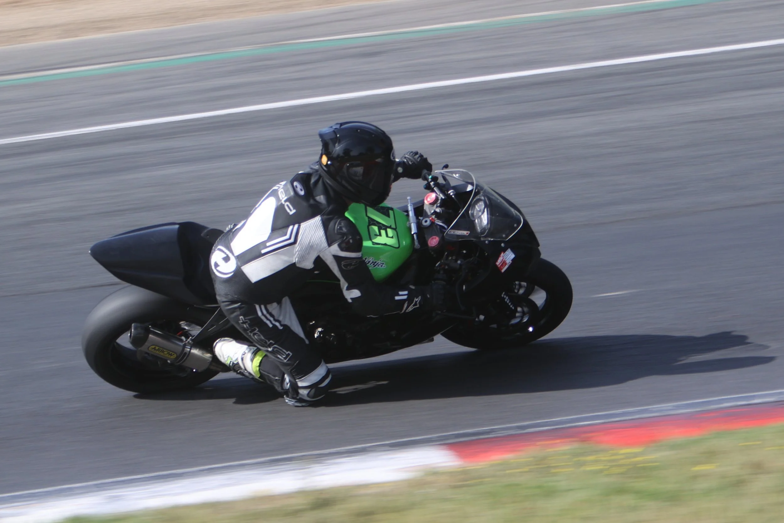 BB012835 crop.JPG