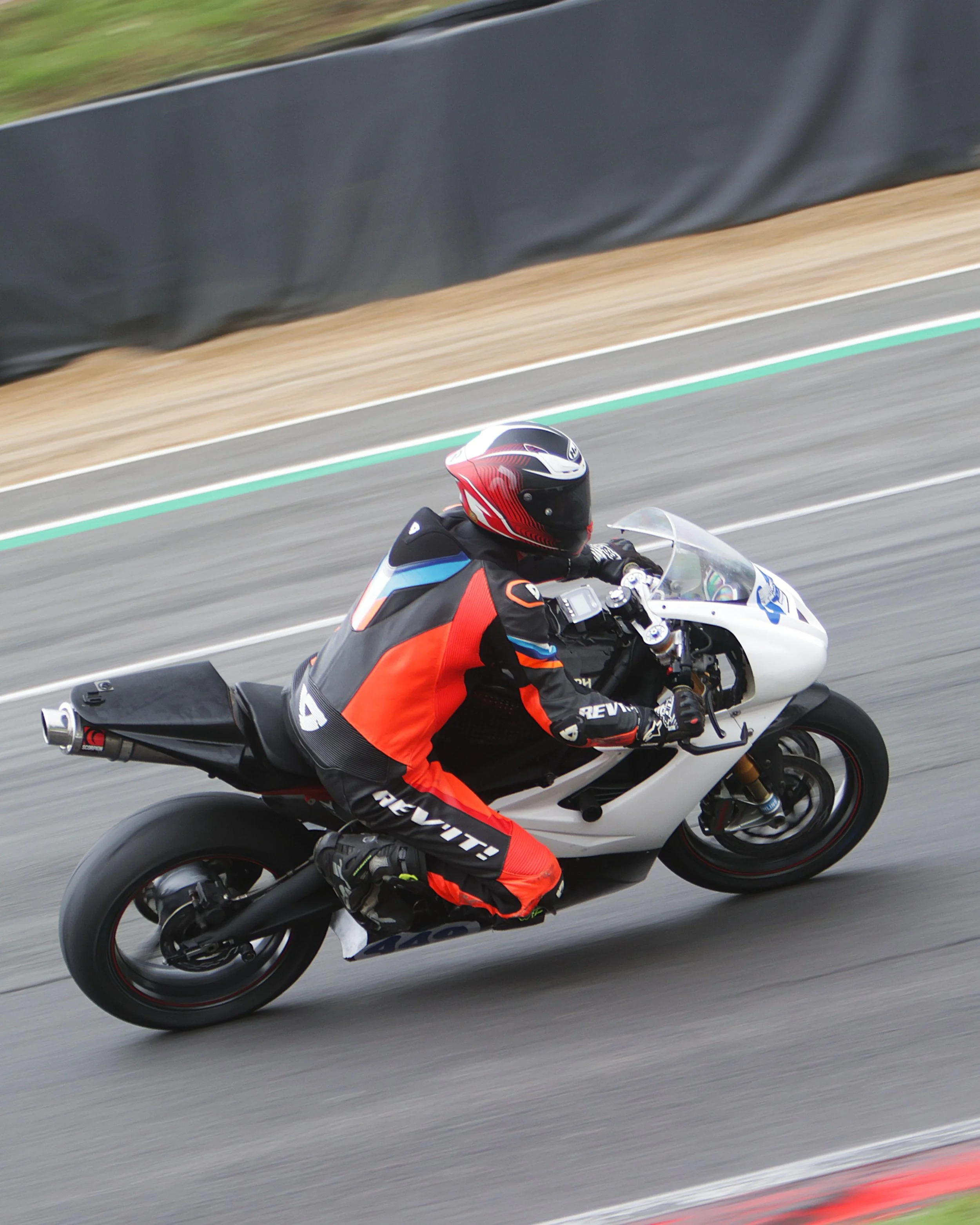 BB013544 crop.jpg