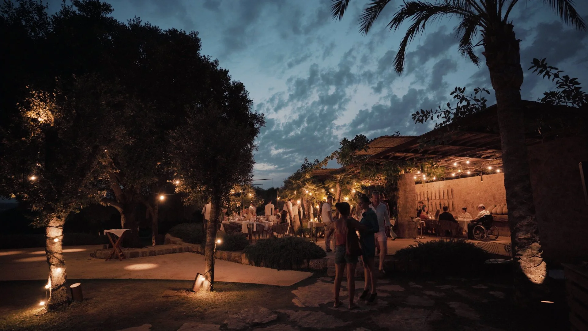 2 day untraditional wedding in beautiful surroundings of Mallorca - Morten x Cille