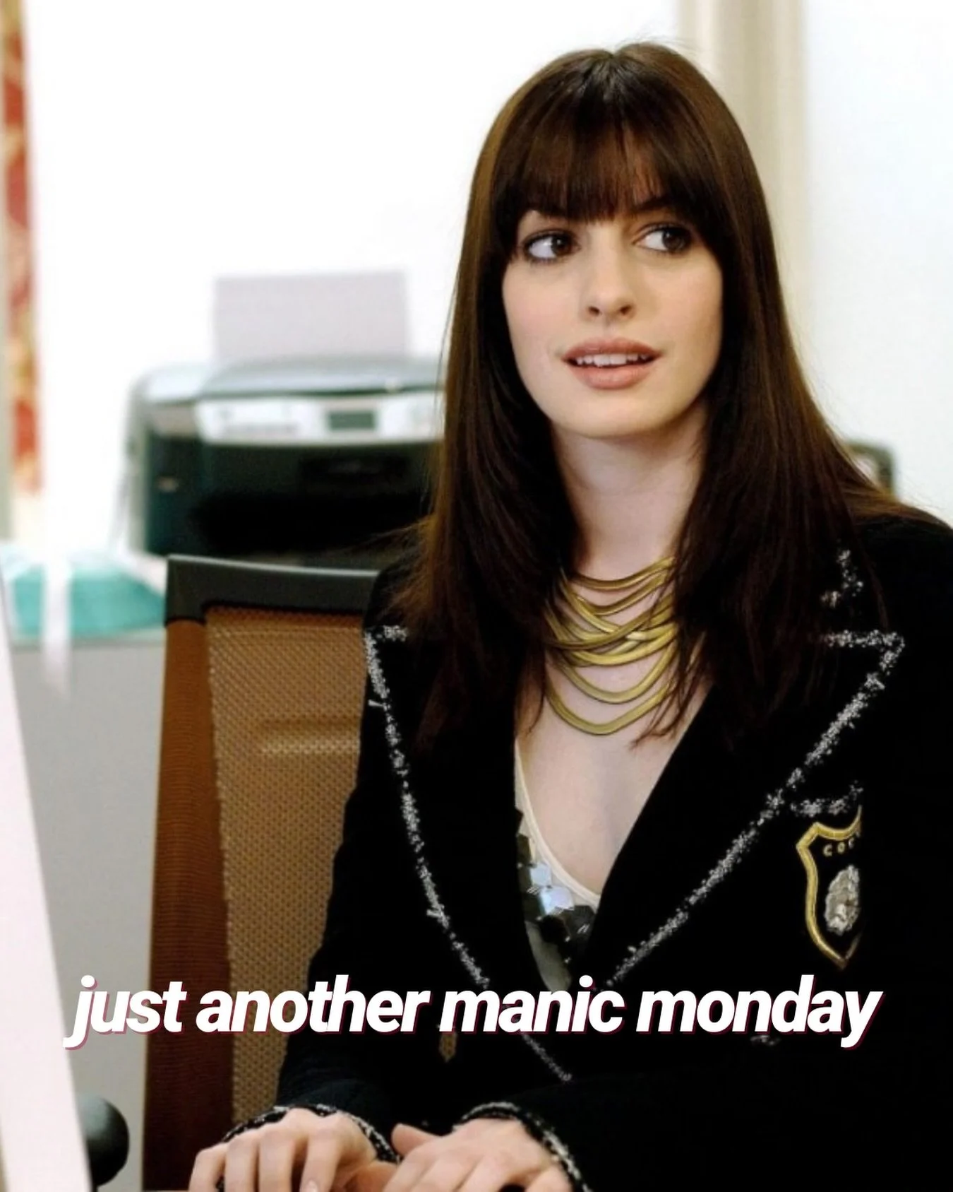 Monday is nothing if not manic ✋💫💖