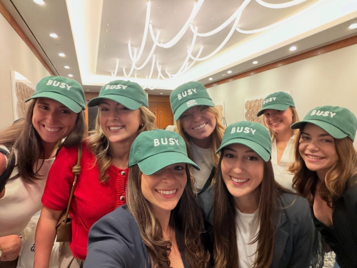 Don&rsquo;t mind us, just busy celebrating the community and connection from last night&rsquo;s @wlag_soflo Win Like A Girl event. 👏

📸 full event recap coming soon! 💚🌴