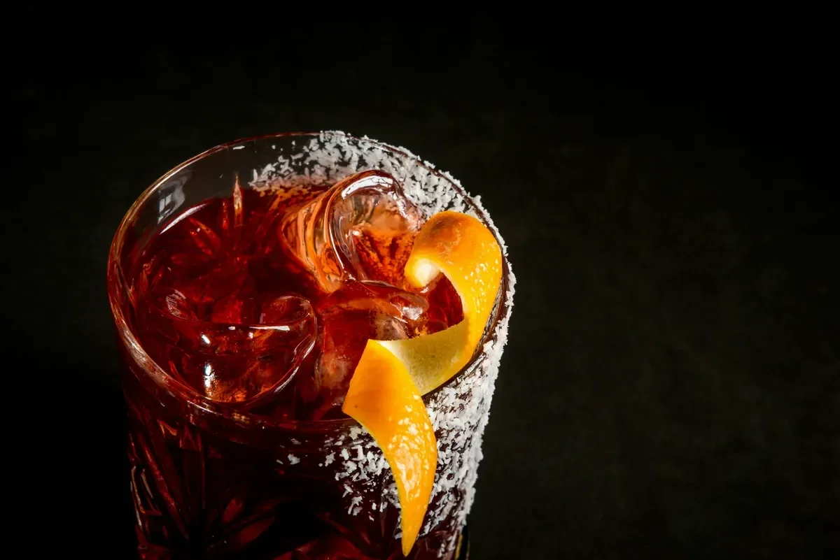 Signature Drink entwickeln: Ihr individueller Cocktail für Marke und Firmenevent in Hamburg